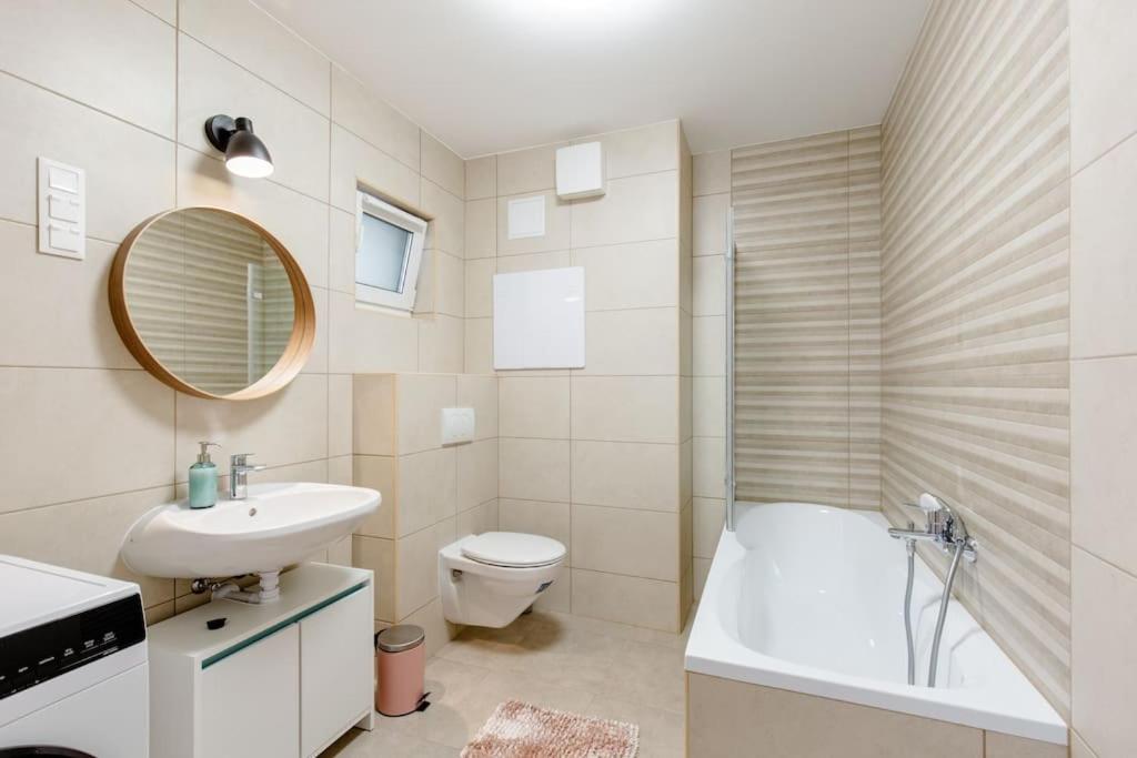 Szondi Corner Apartamento *