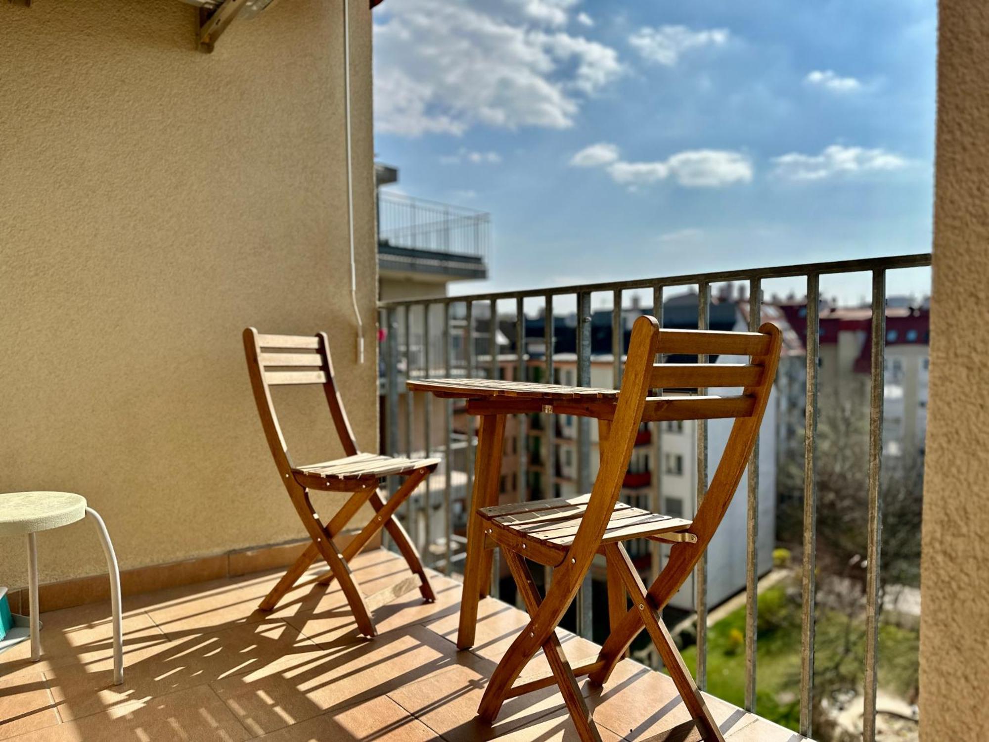 Appartement Break - Private Garage, Ac, Balcony
