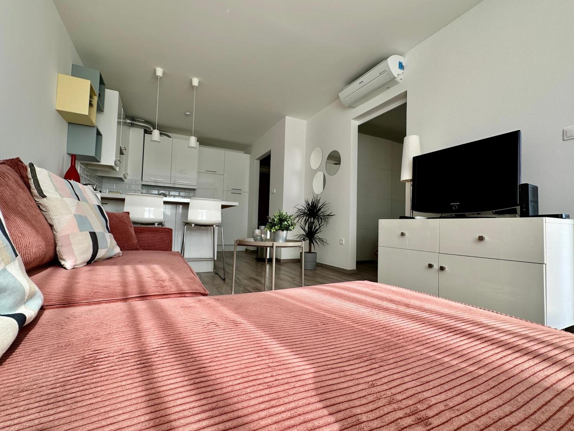 Break - Private Garage, Ac, Balcony * Budapest