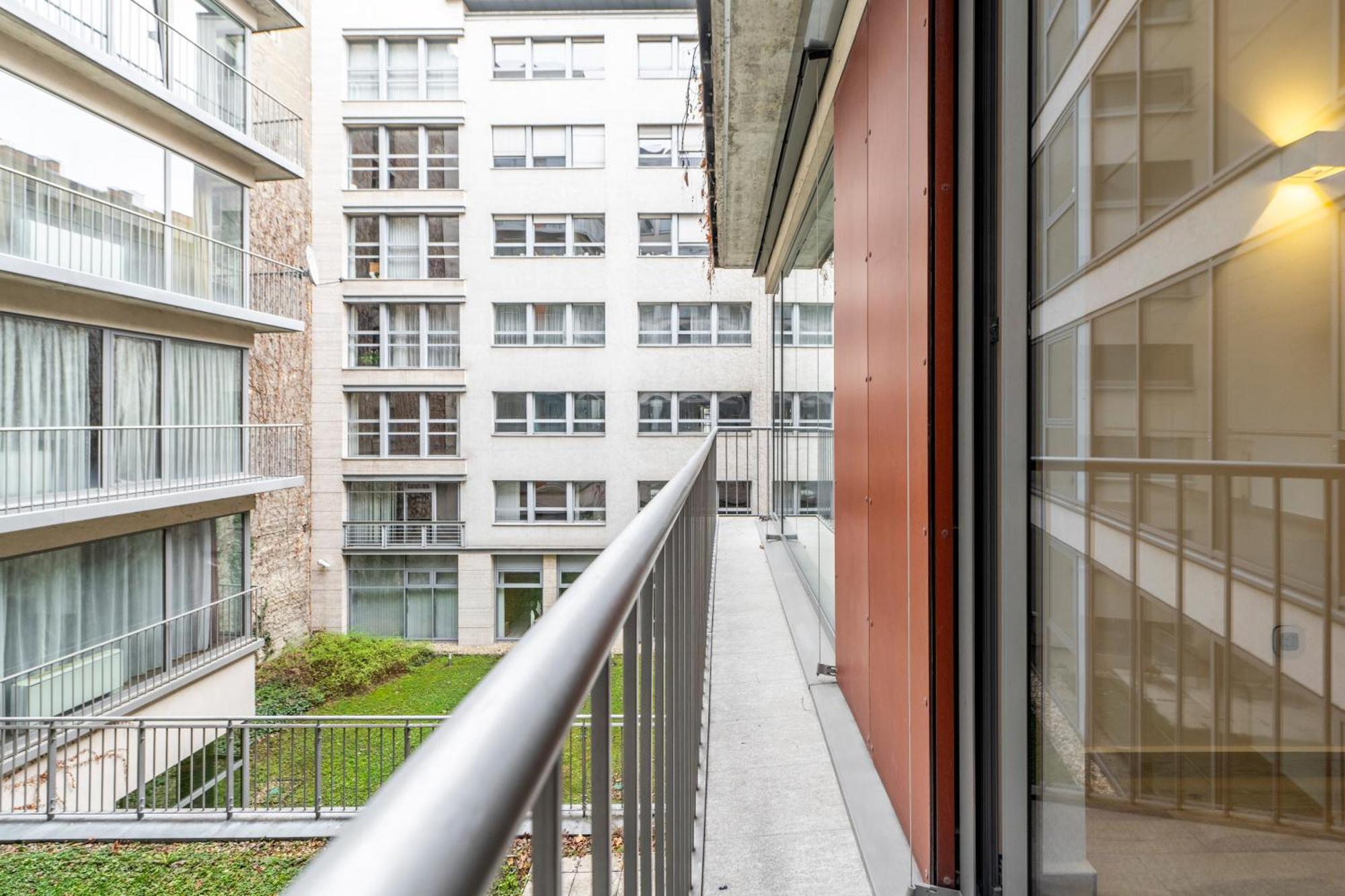 Swu Opera Apartment