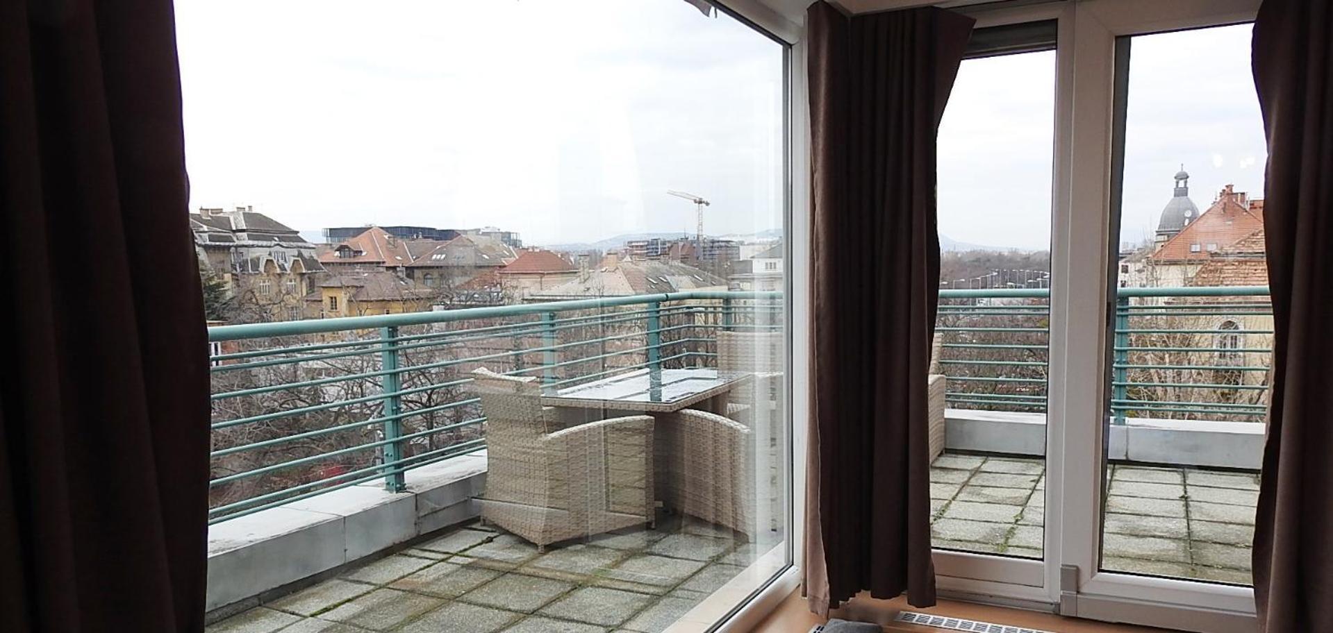 Stefania Luxury Diplomat Penthouse Budapest