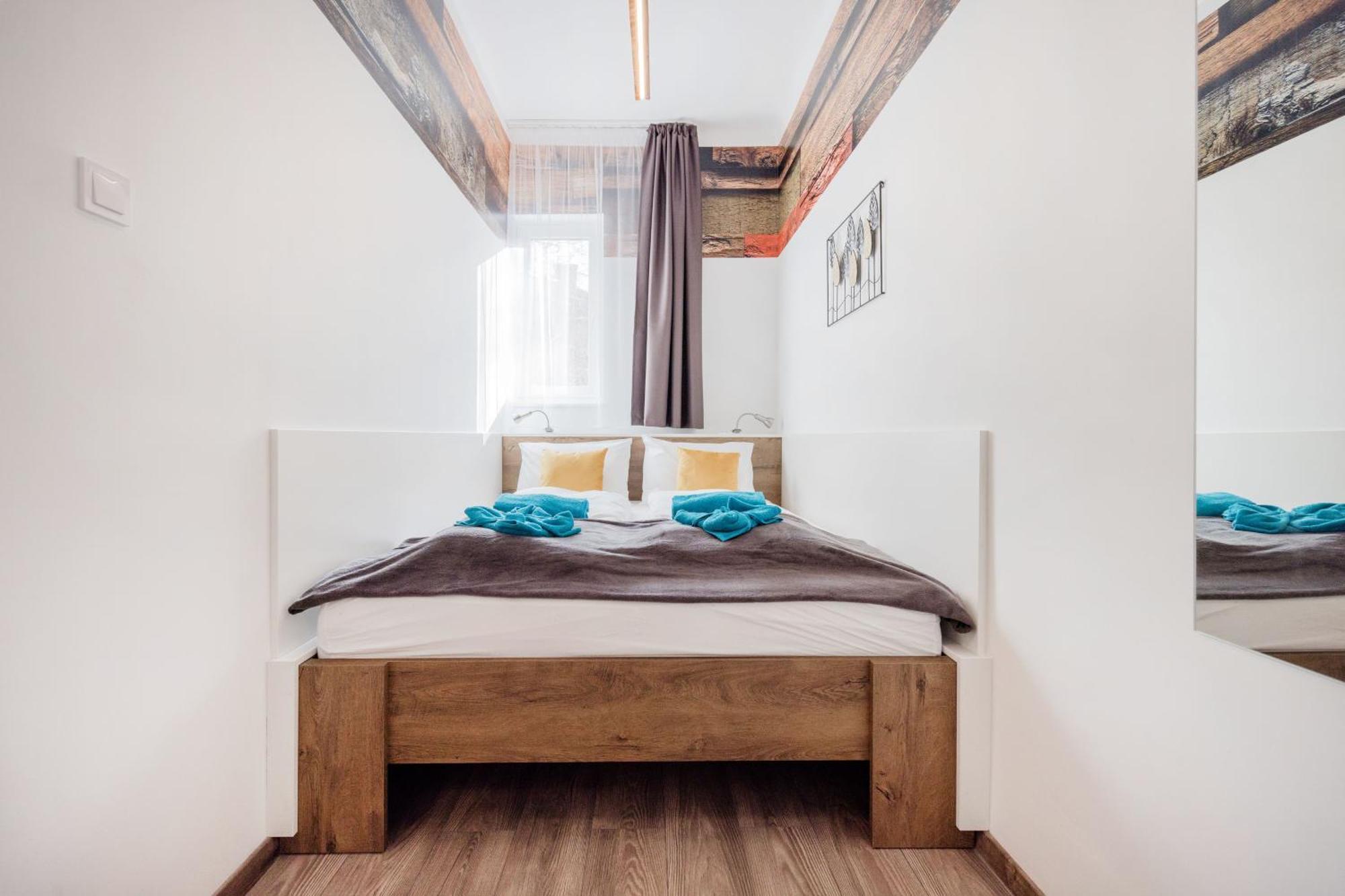 Elemental Retreats - Wood & Water Apartment *