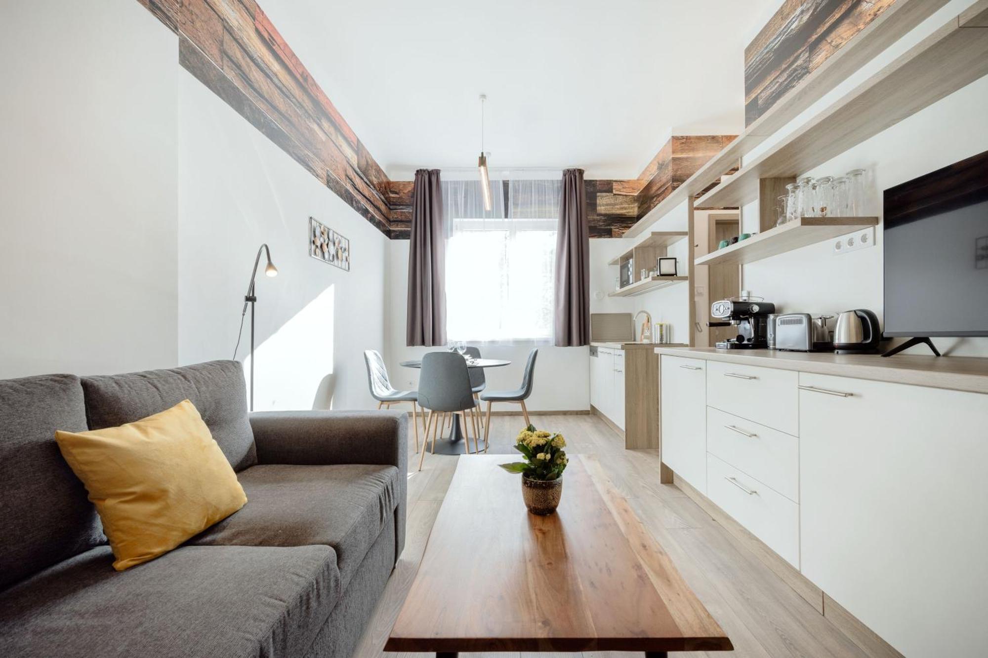 Elemental Retreats - Wood & Water Apartment Budapest