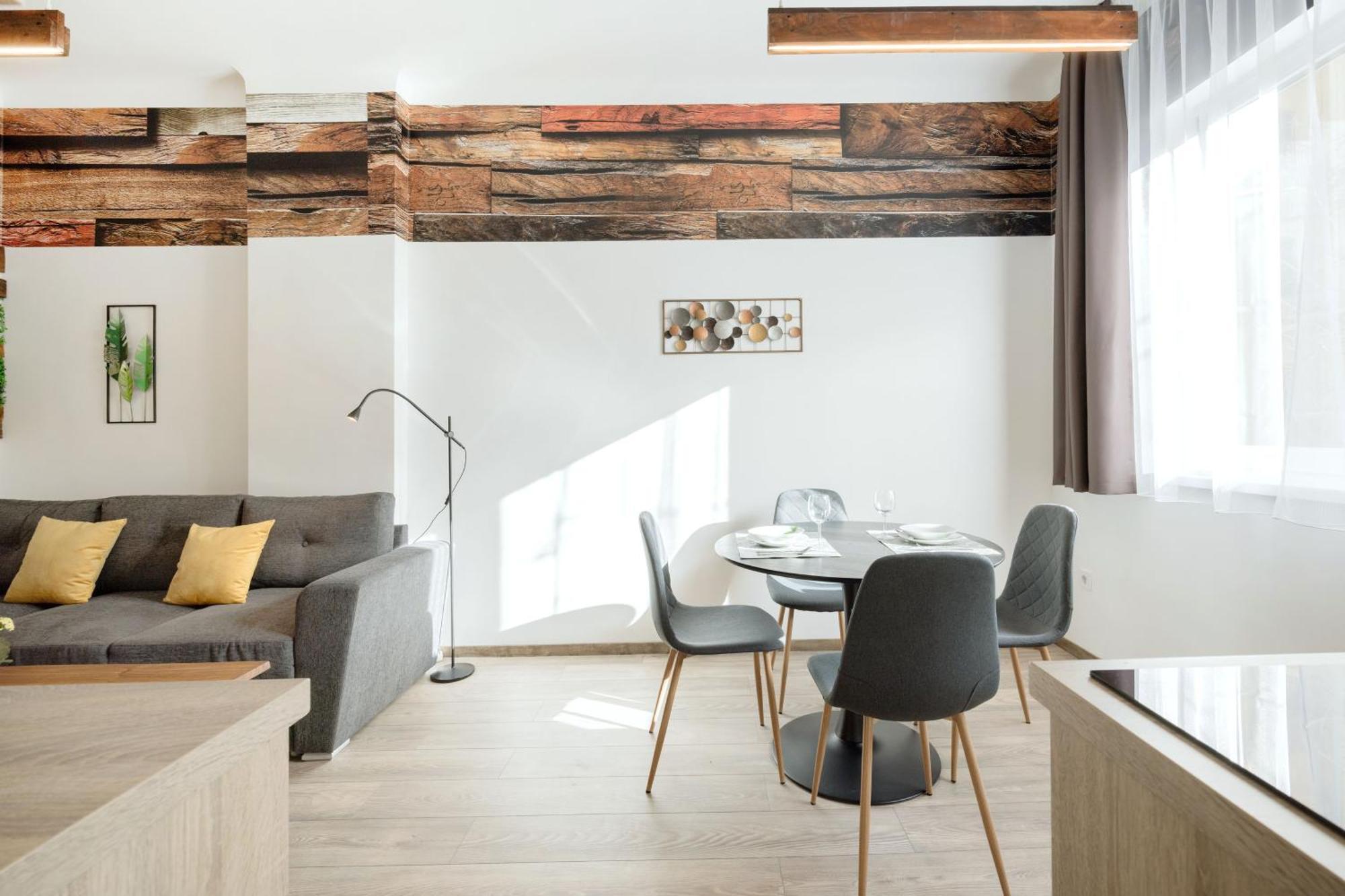 Apartment Elemental Retreats - Wood & Water *