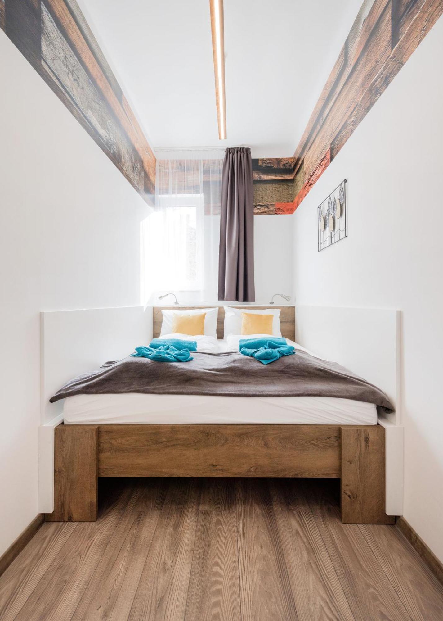 Elemental Retreats - Wood & Water * Budapest