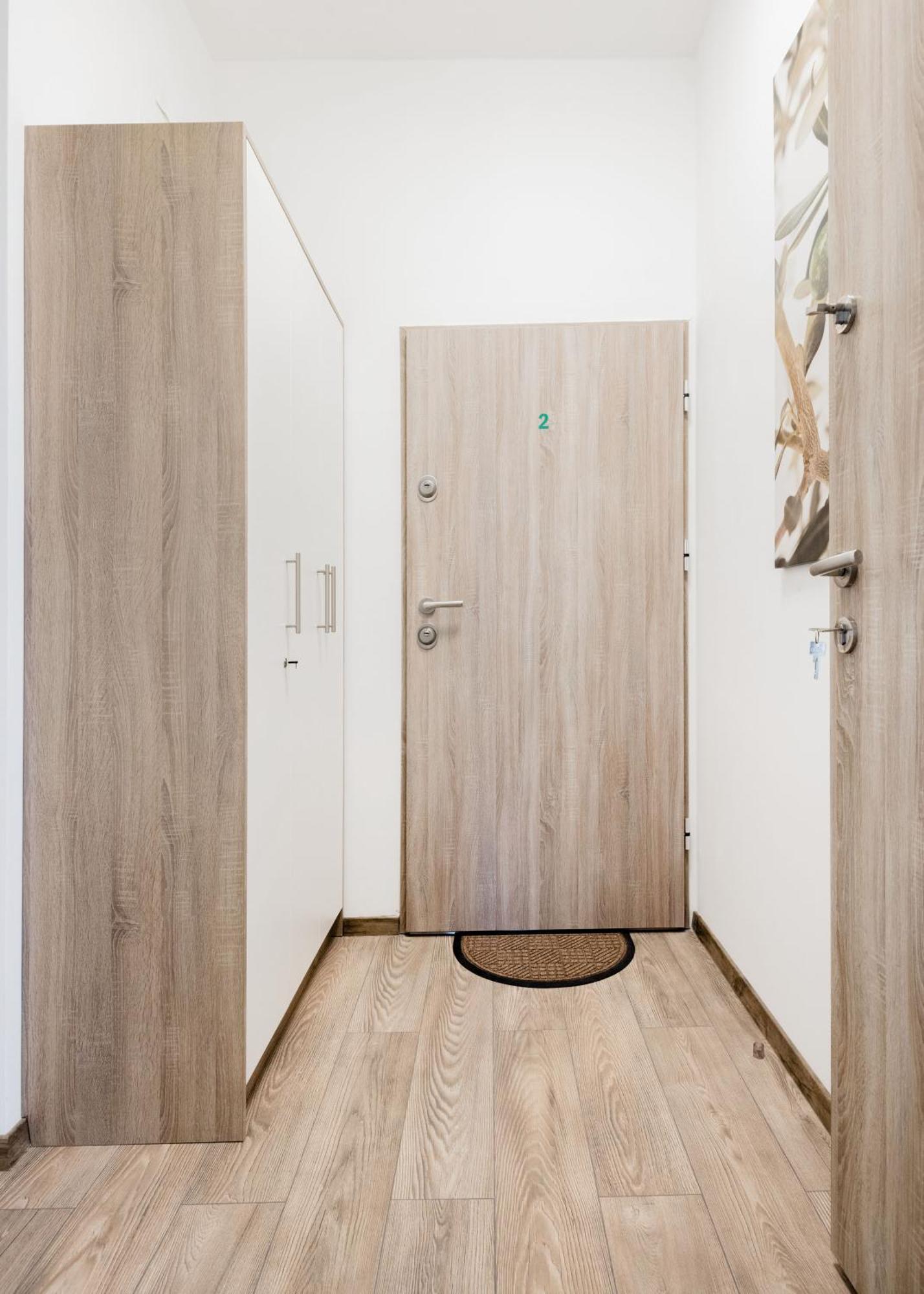 Apartment Elemental Retreats - Wood & Water *