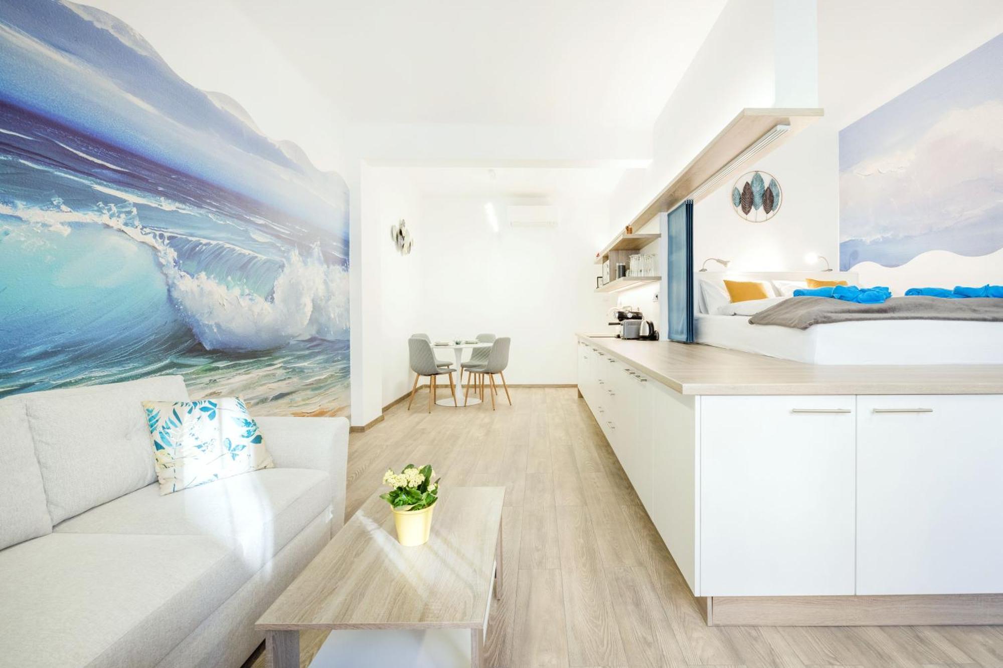 Elemental Retreats - Wood & Water Apartment Budapest