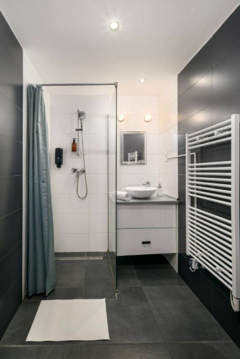 Cosy In Heart Of The -prime Location
