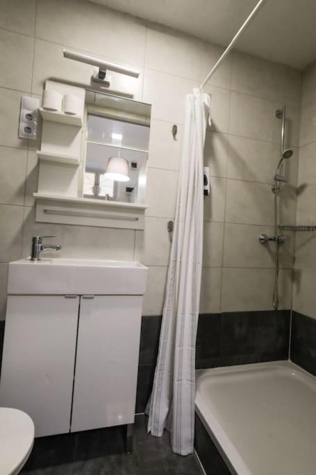 Apartamento Pest-port Room-6 Private