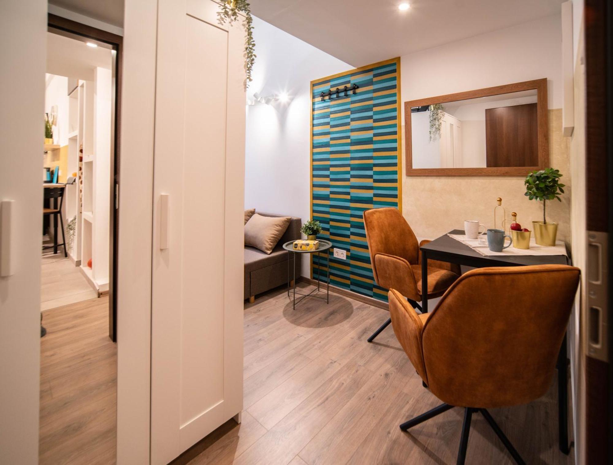 Free Parking -corvin Palace Residence-3bdrm,6ppl,wifi,ac Budapest