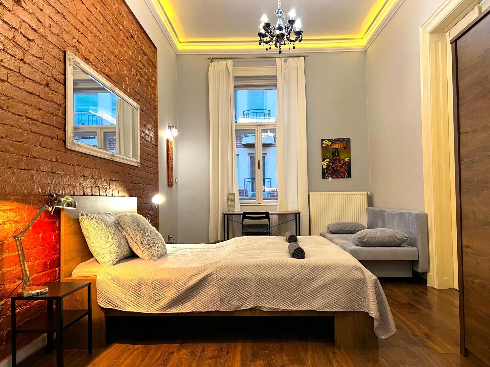 Apartman V6 By Small *