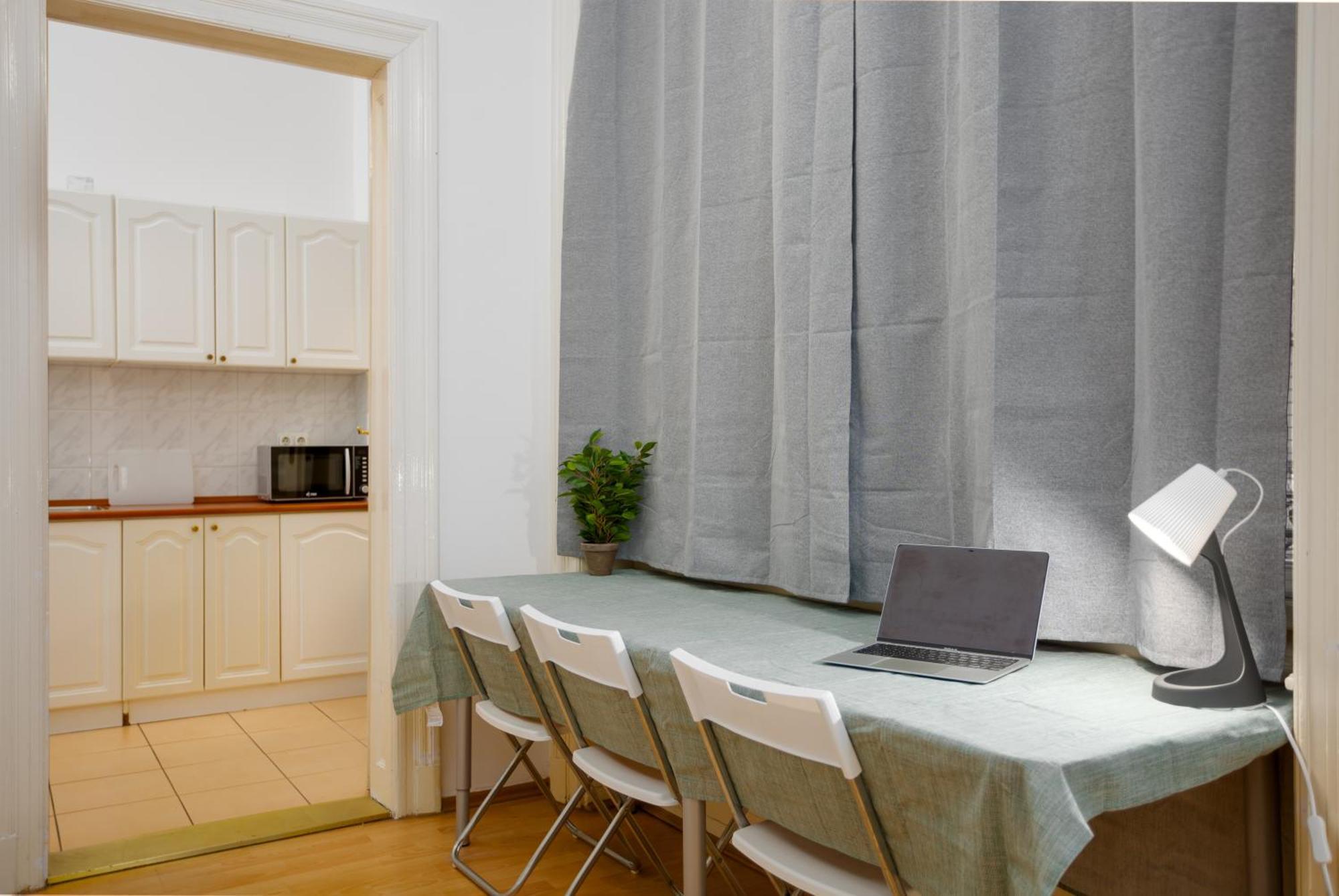 Beautiful Large F27 Apartamento
