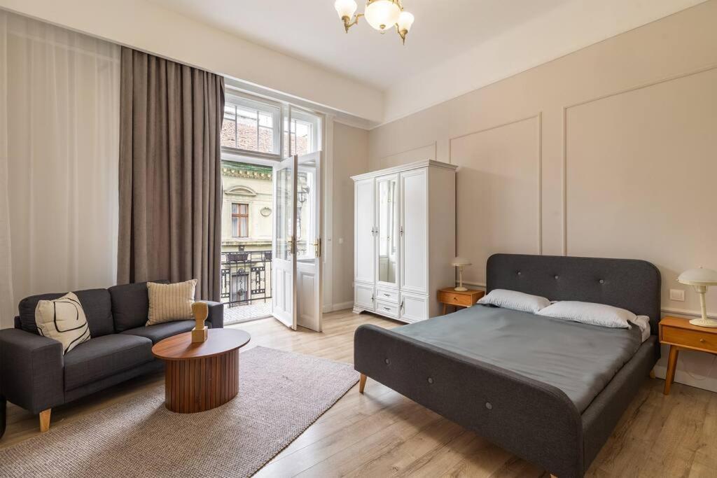 Lejlighed Modern 3 Bedrooms