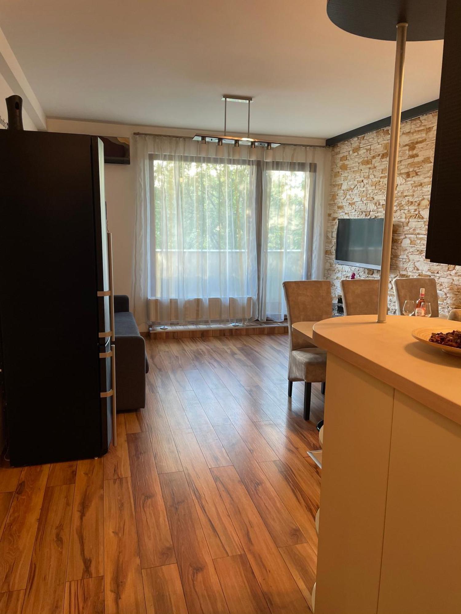 Lejlighed Danube Terrace With 2 Bedroom With Free Air Conditioner And Private Parking *