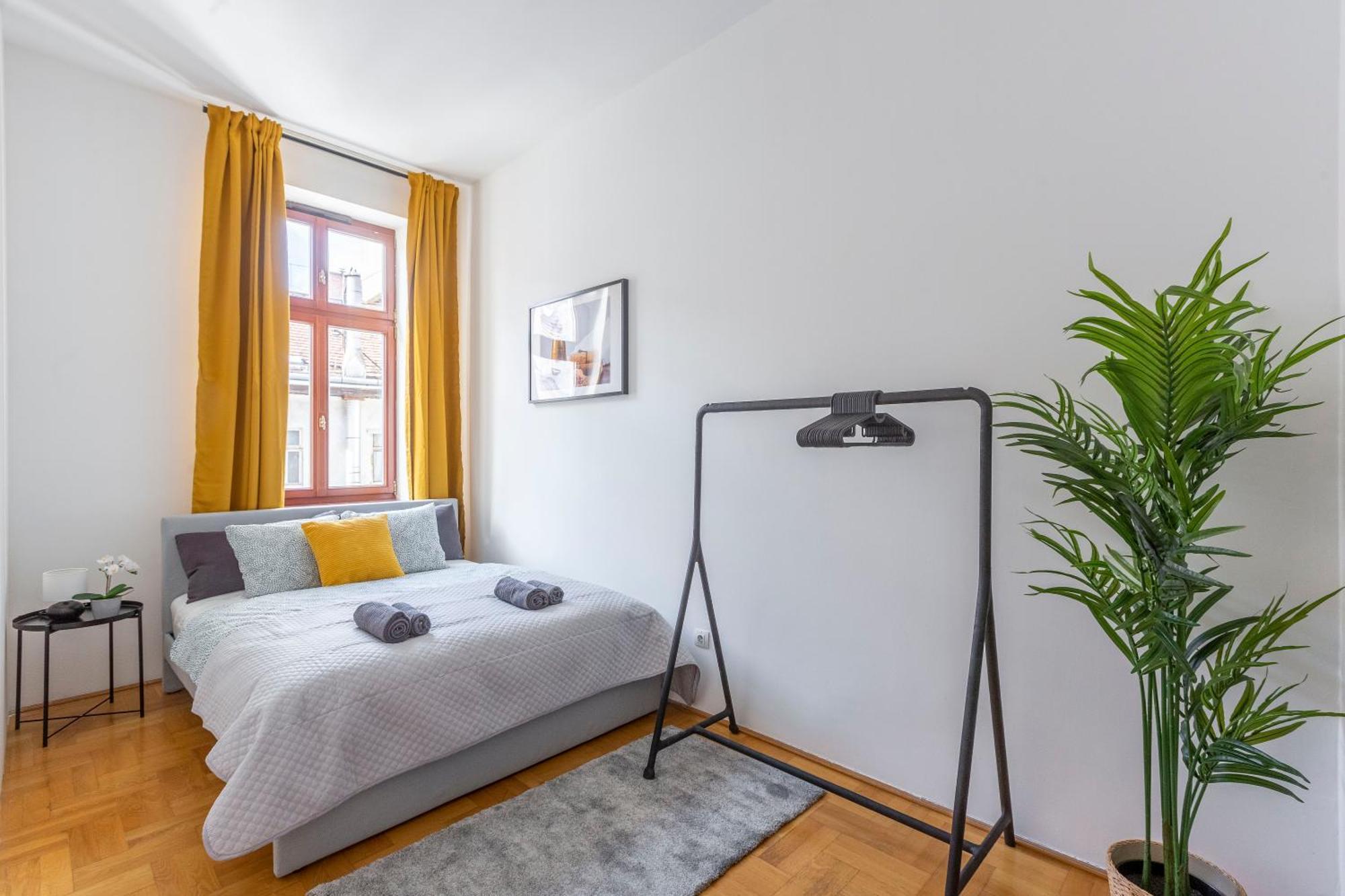 Global Living - Downtown Cozy In The Gozsdu Garden Budapest