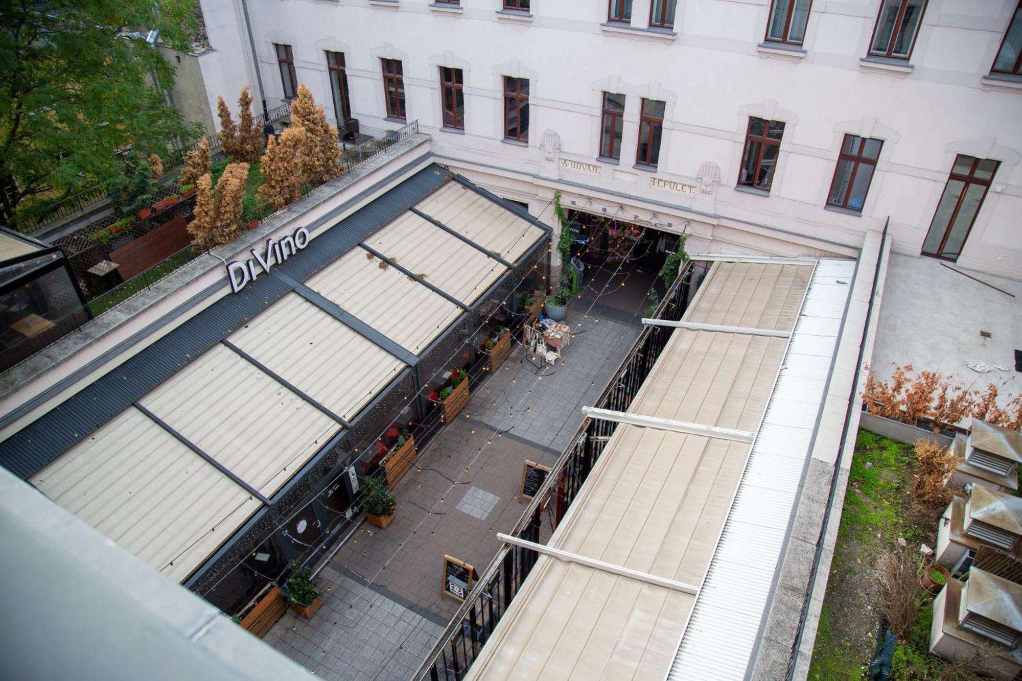 Global Living - Downtown Cozy In The Gozsdu Garden Appartement Budapest