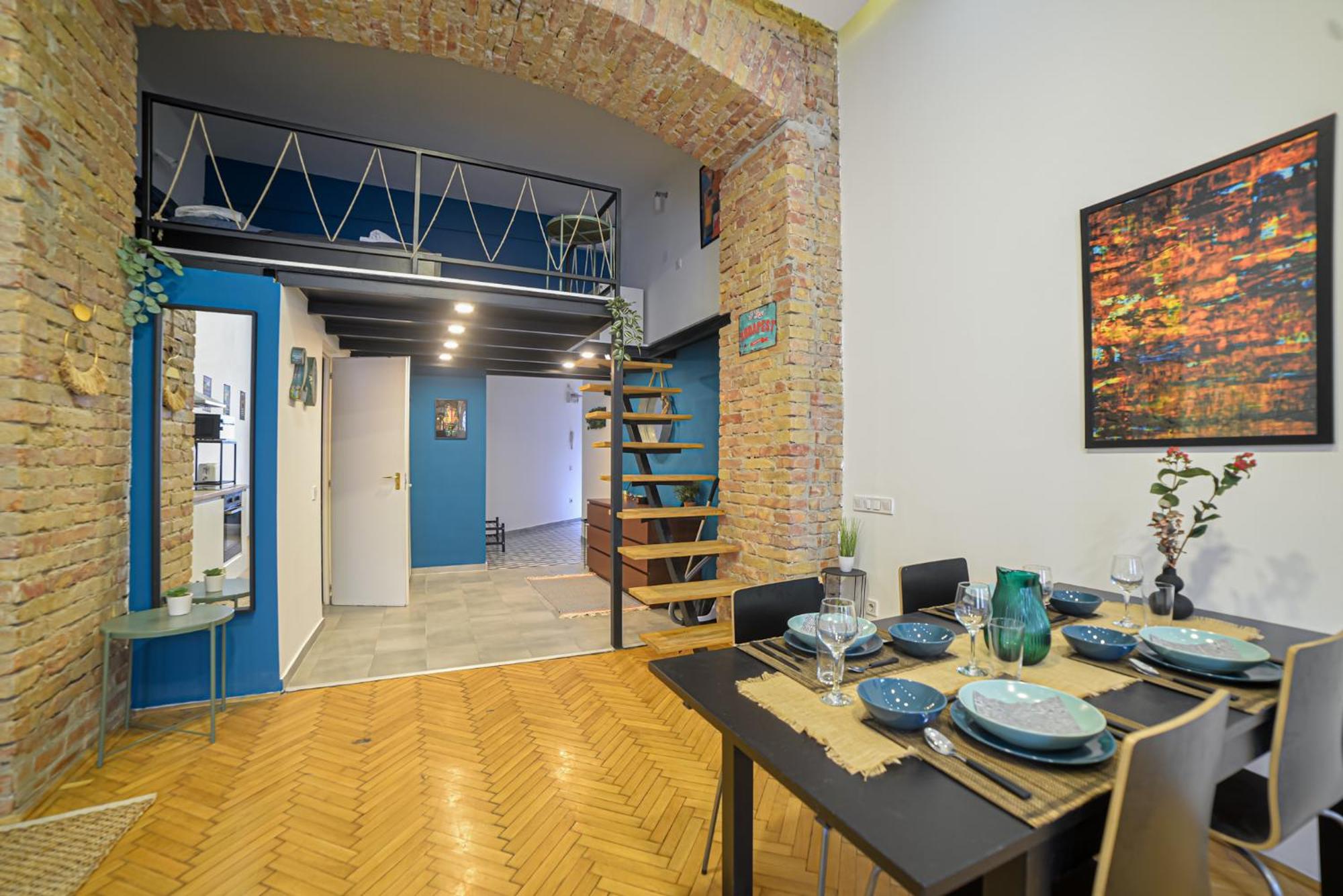 Global Living - Dazzling Dob Dwelling * Budapest