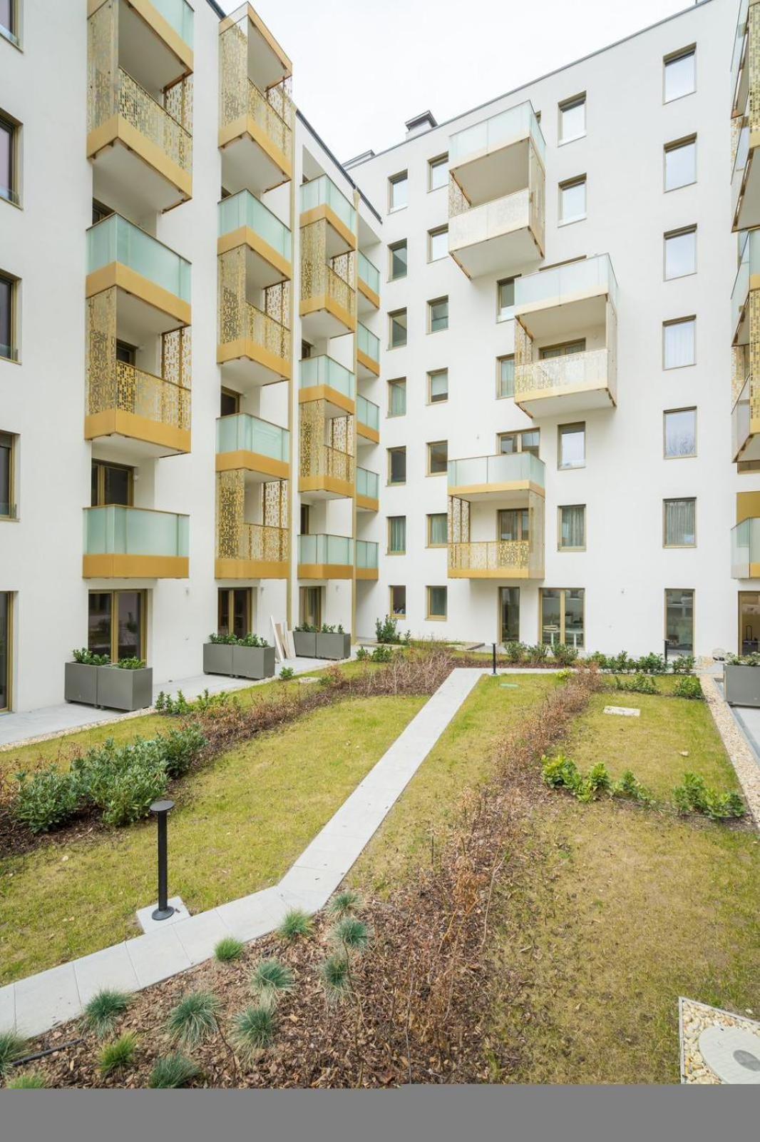 Comfort Court - Free Parking, Balcony Appartamento