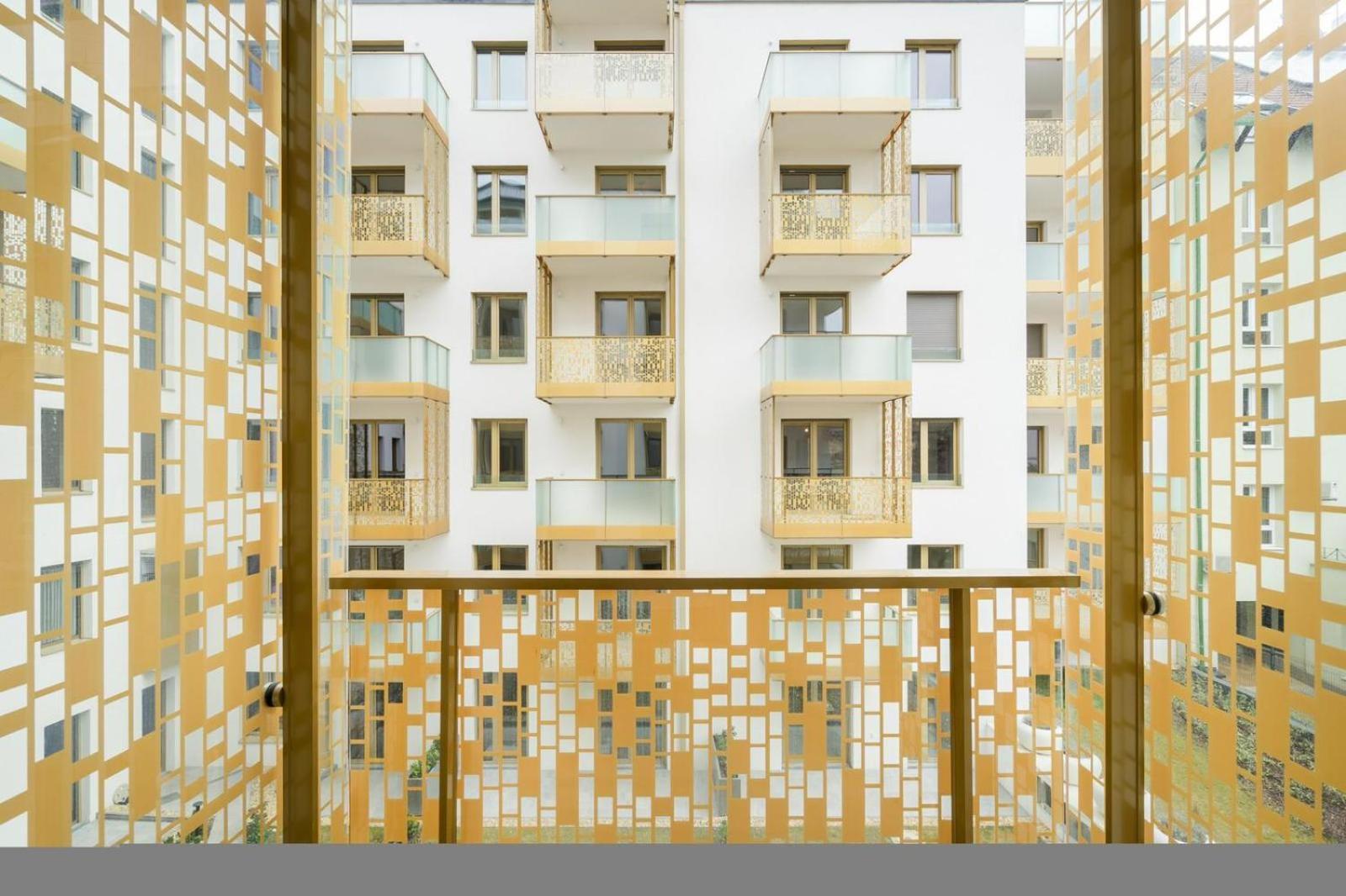 Comfort Court - Free Parking, Balcony