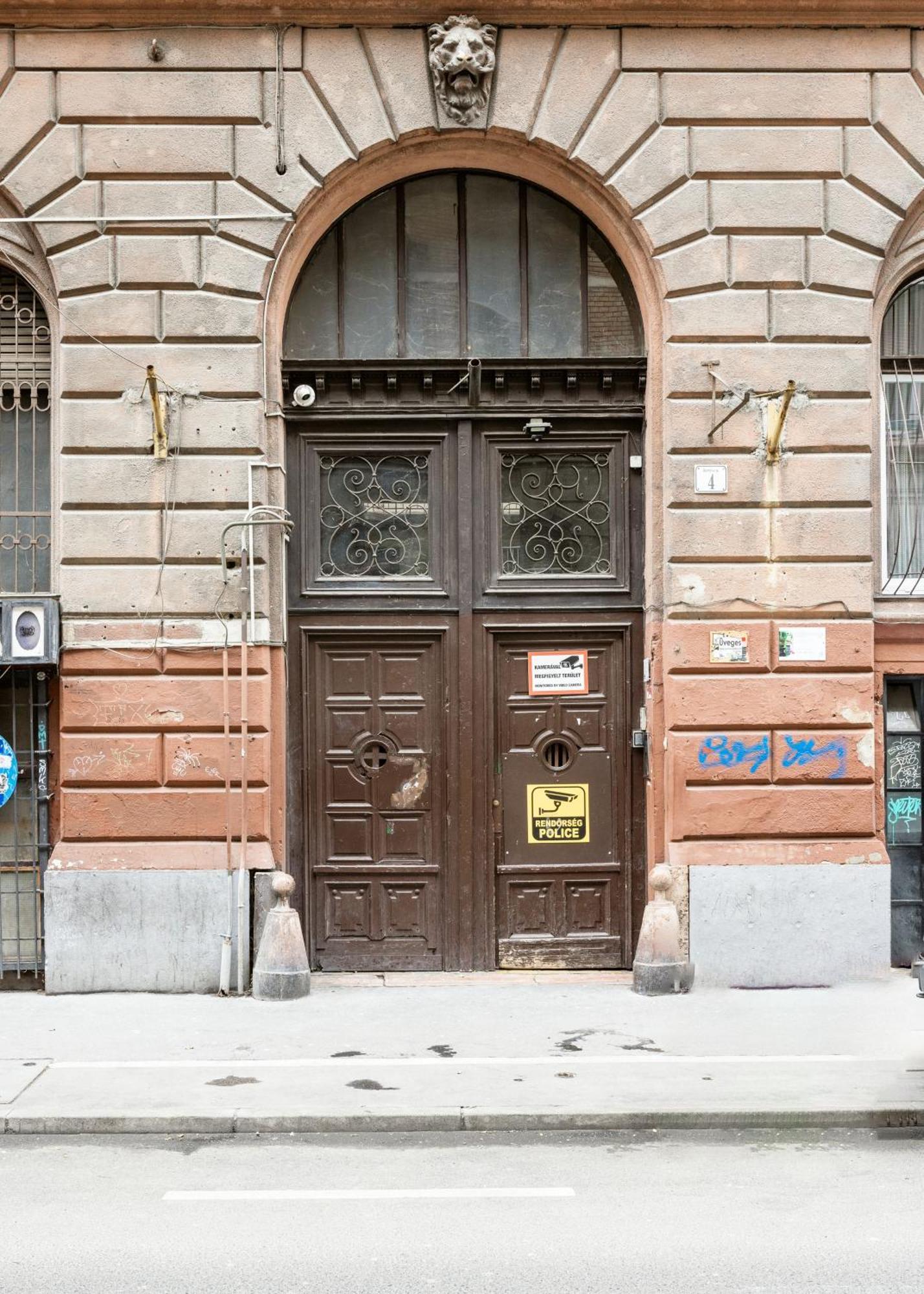 - 2 Min To Newyork Cafe Appartement