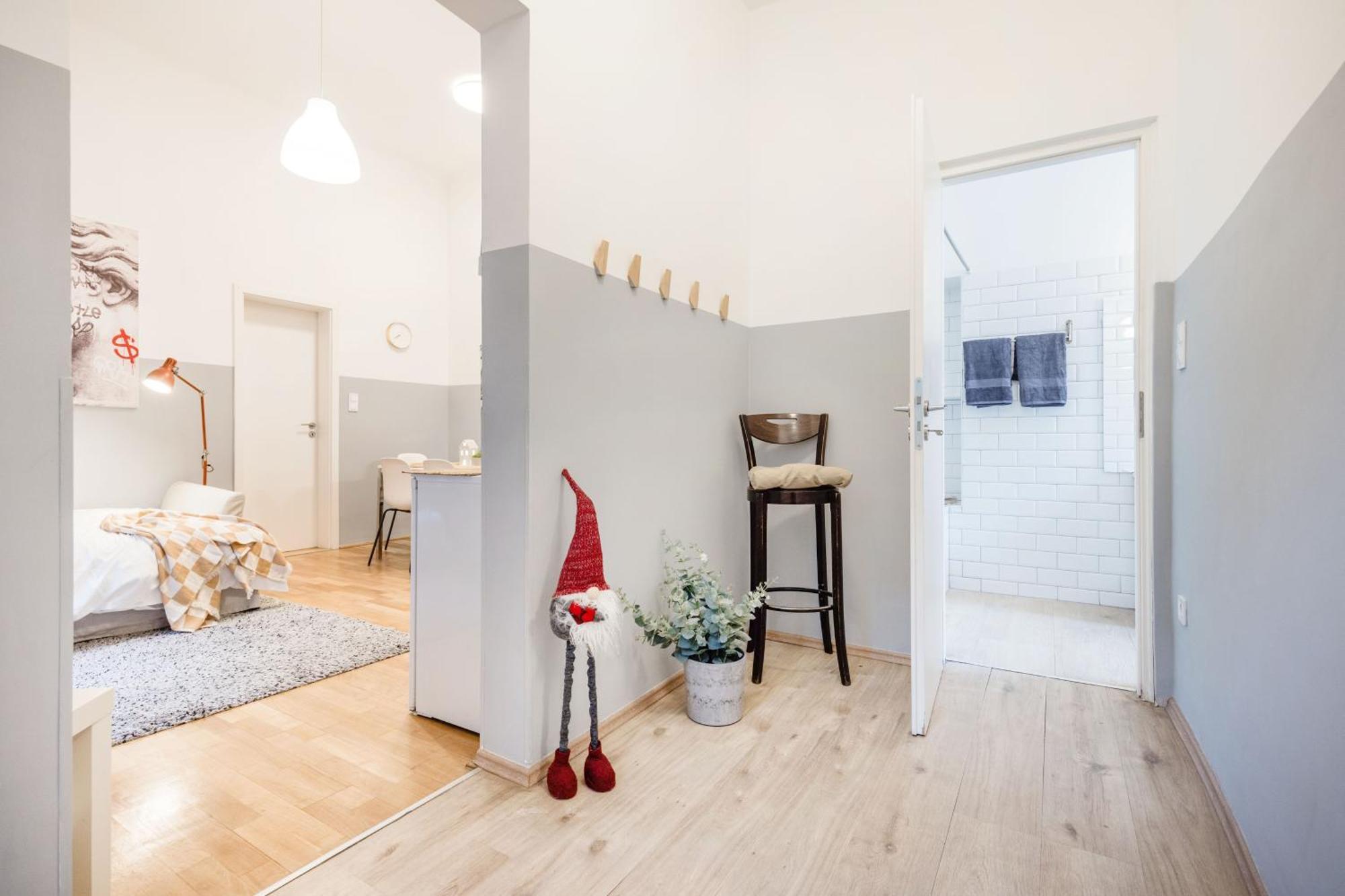 - 2 Min To Newyork Cafe Appartement