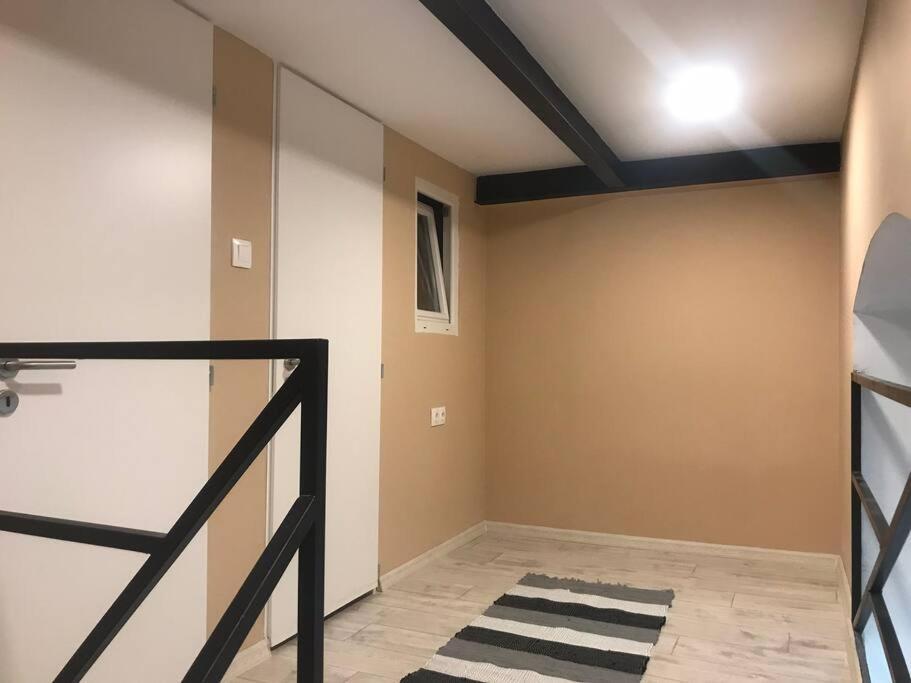 Separate Flat,3 Rooms!central Location-best Price! Apartament *