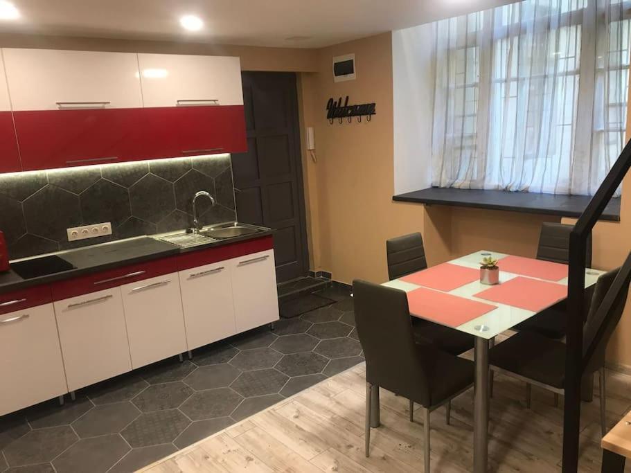 Separate Flat,3 Rooms!central Location-best Price! Budapeszt