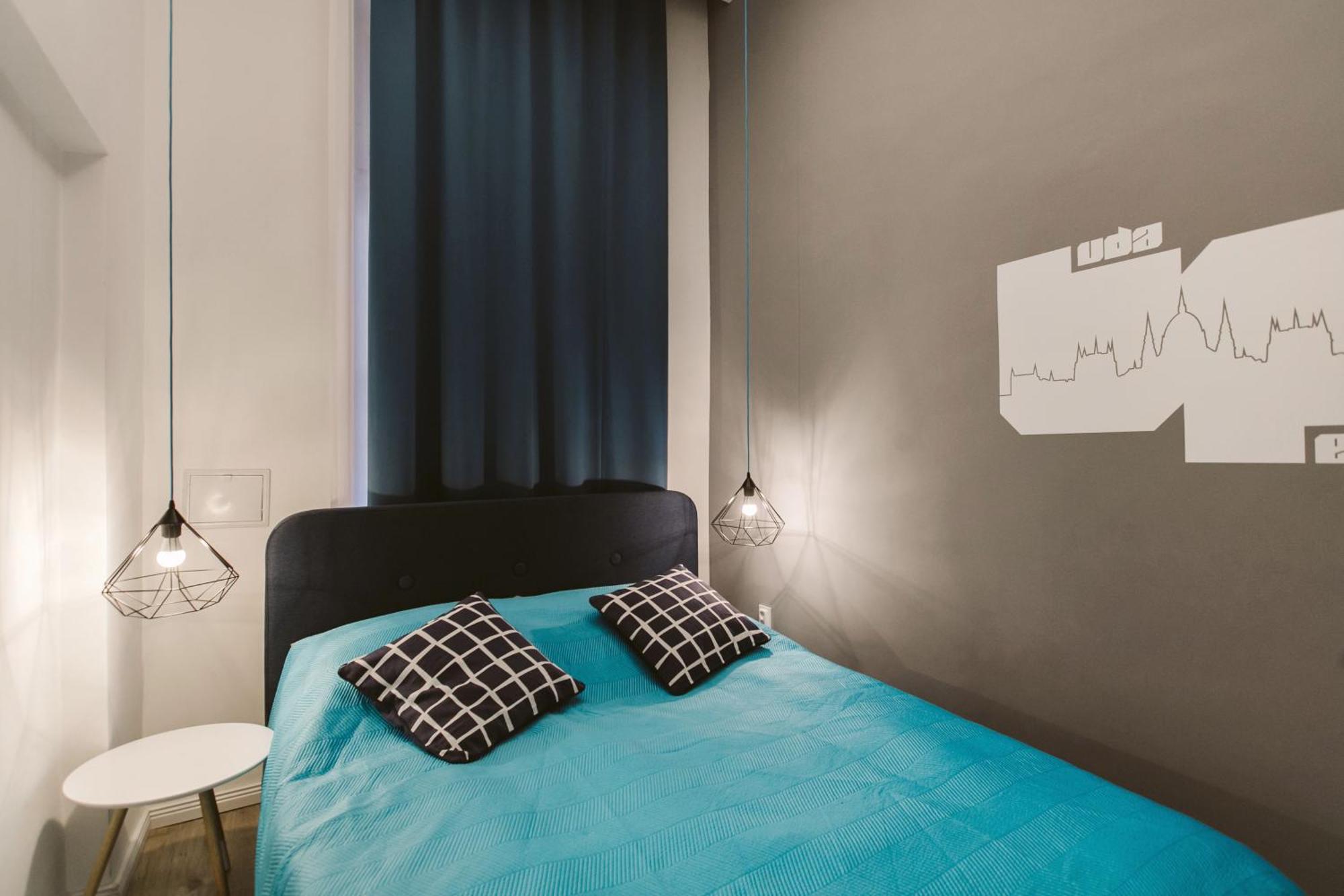 Turquoise Harmony In The Heart Of The Apartament