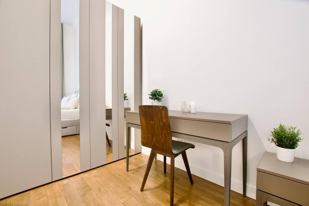 Premium By Hi5- Roekk Szilard 3 Bedroom Apartamento *