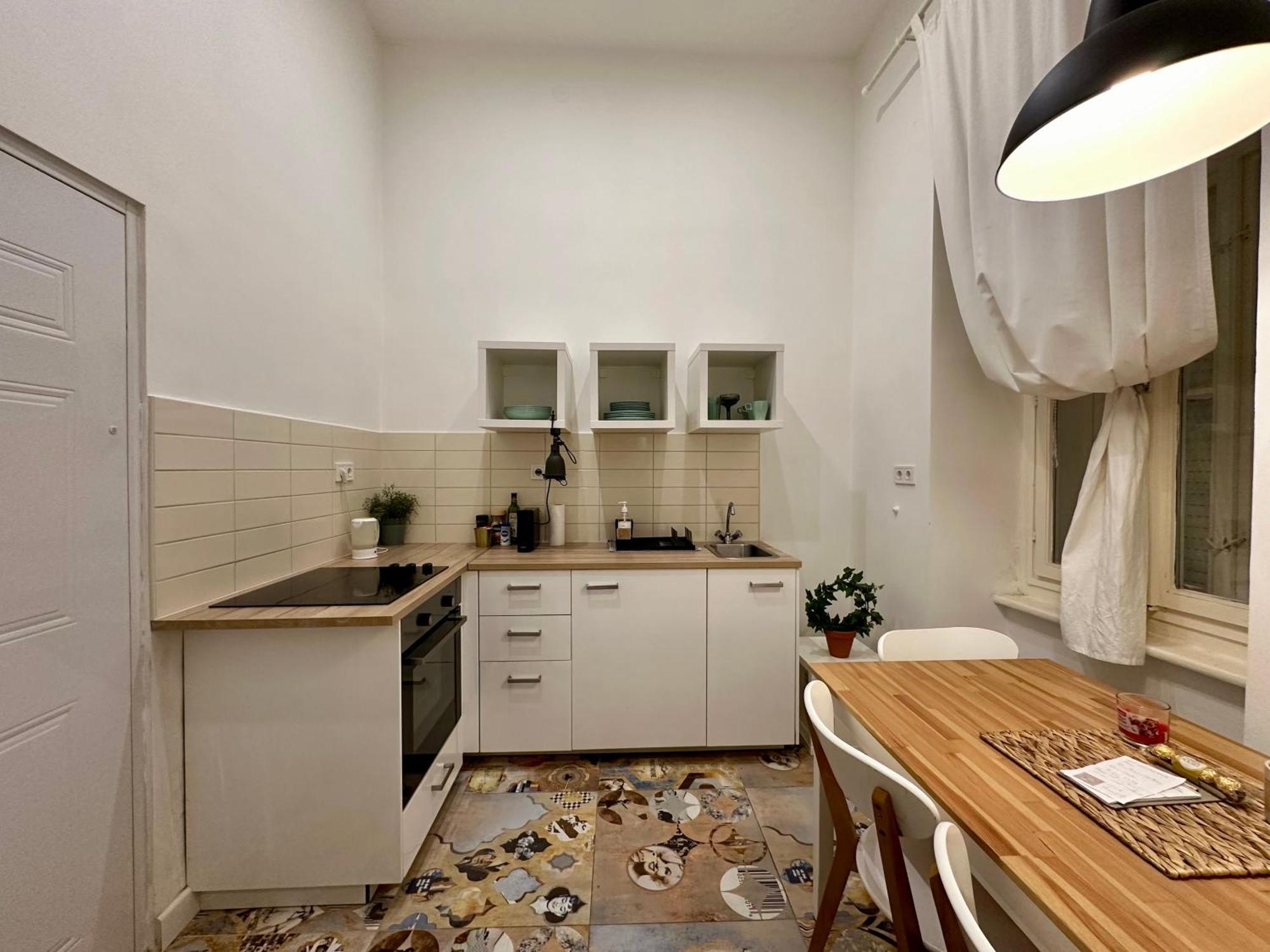 Cozy Flat In The Heart Of *