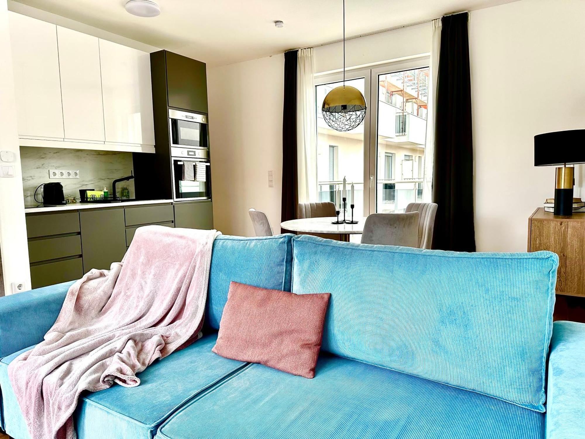 ~ Roof Terrace/ac/indoor Parking Apartment *