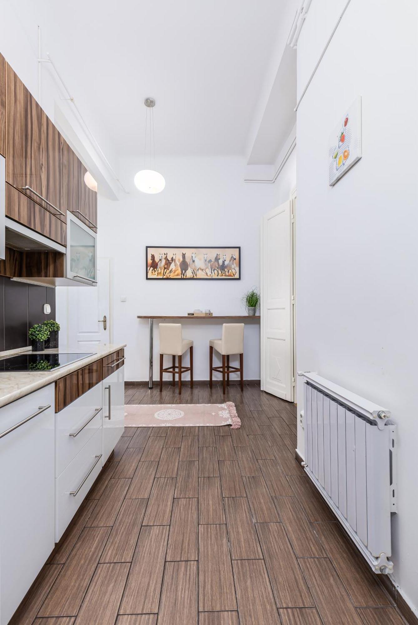 Real Lovag Apartment
