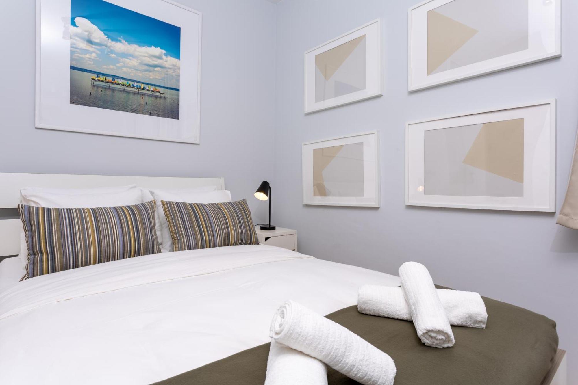 Apartament Paulay65 - With 24h Reception *