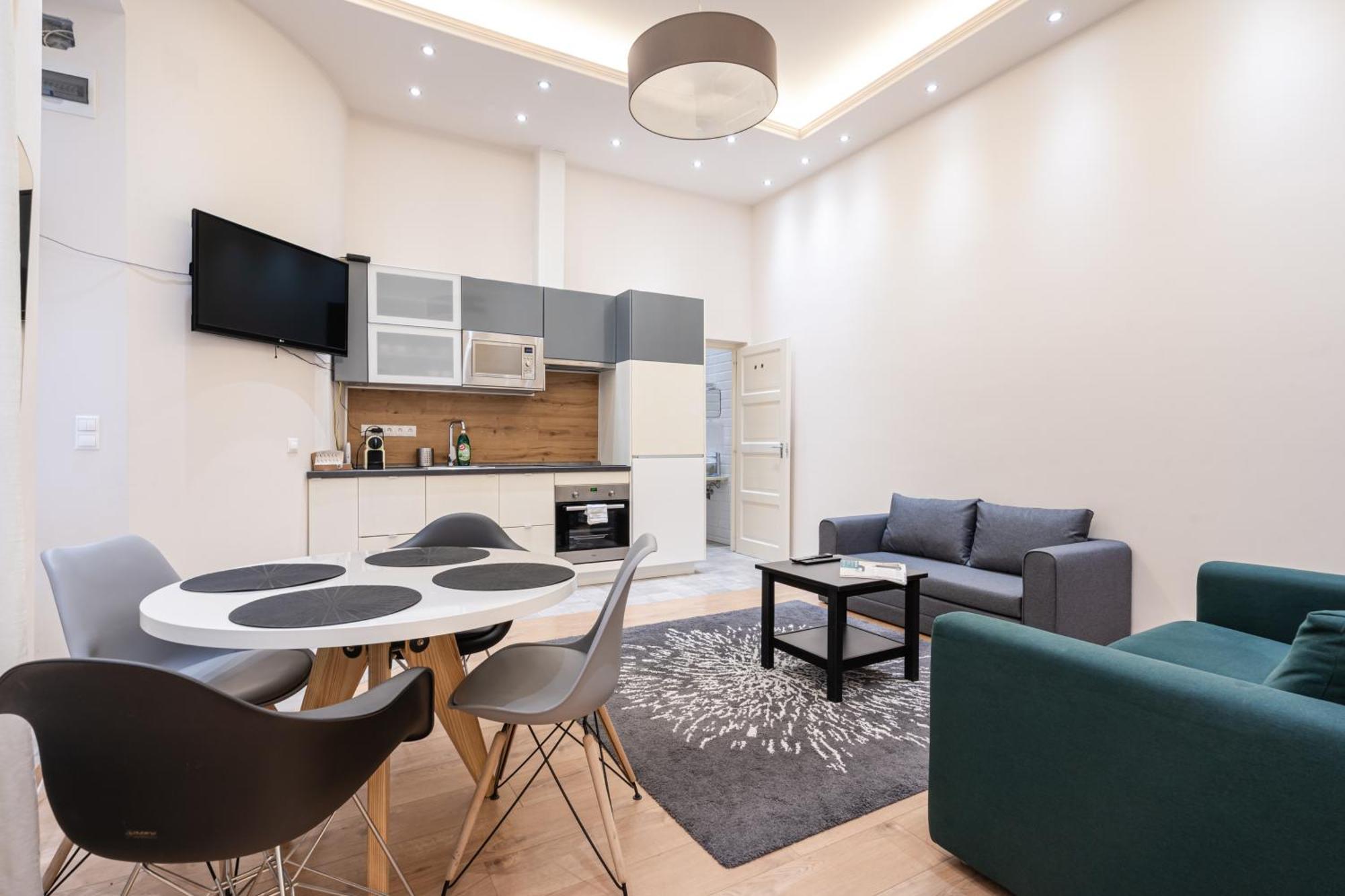 Apartment Downtown Paulay43 *
