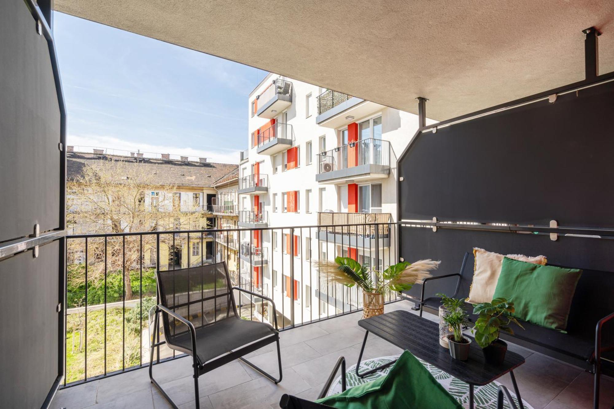 Apartmán Need In Bp - Garage, Terraces, Aircon *