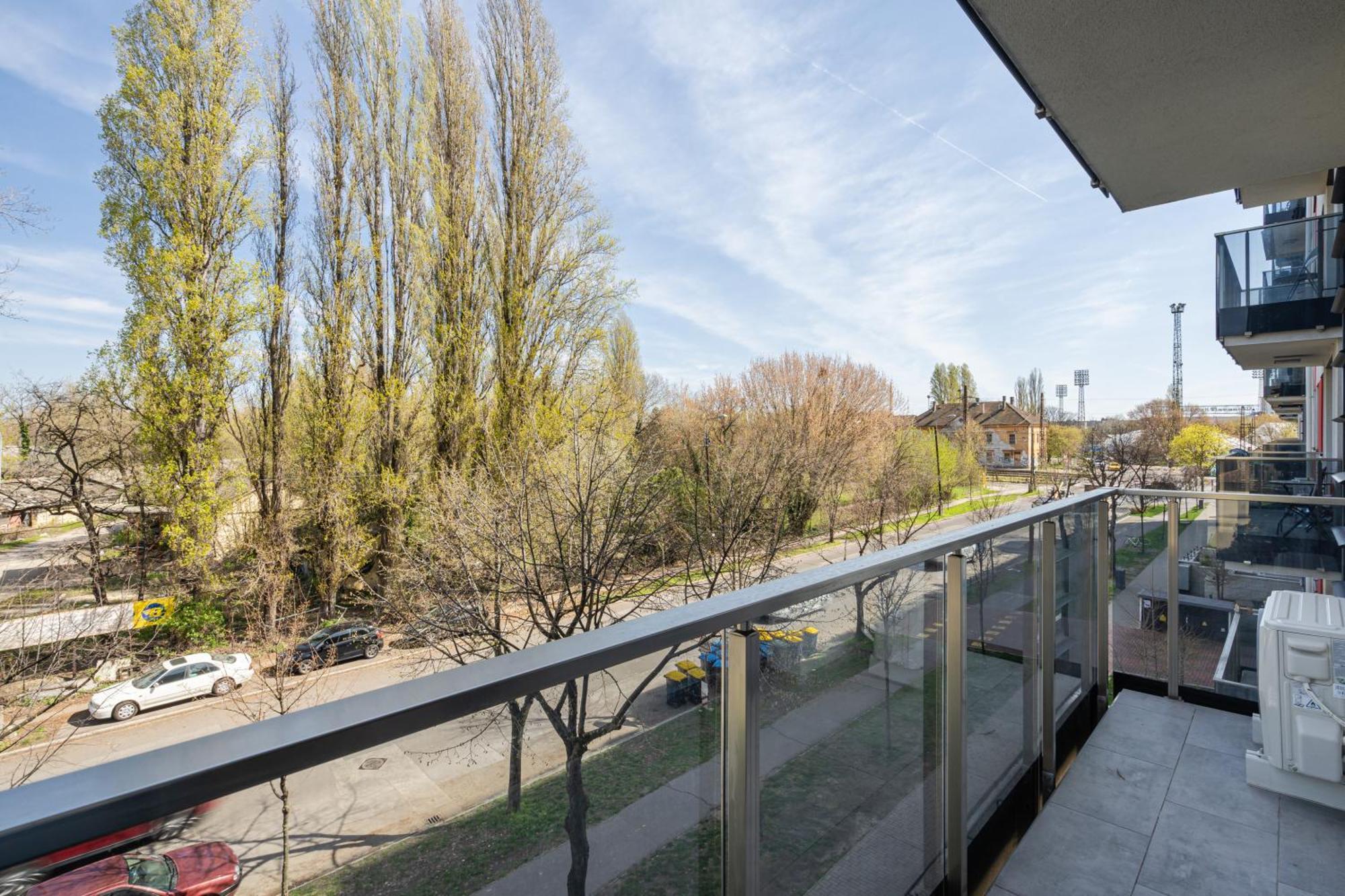 Need In Bp - Garage, Terraces, Aircon Apartmán *
