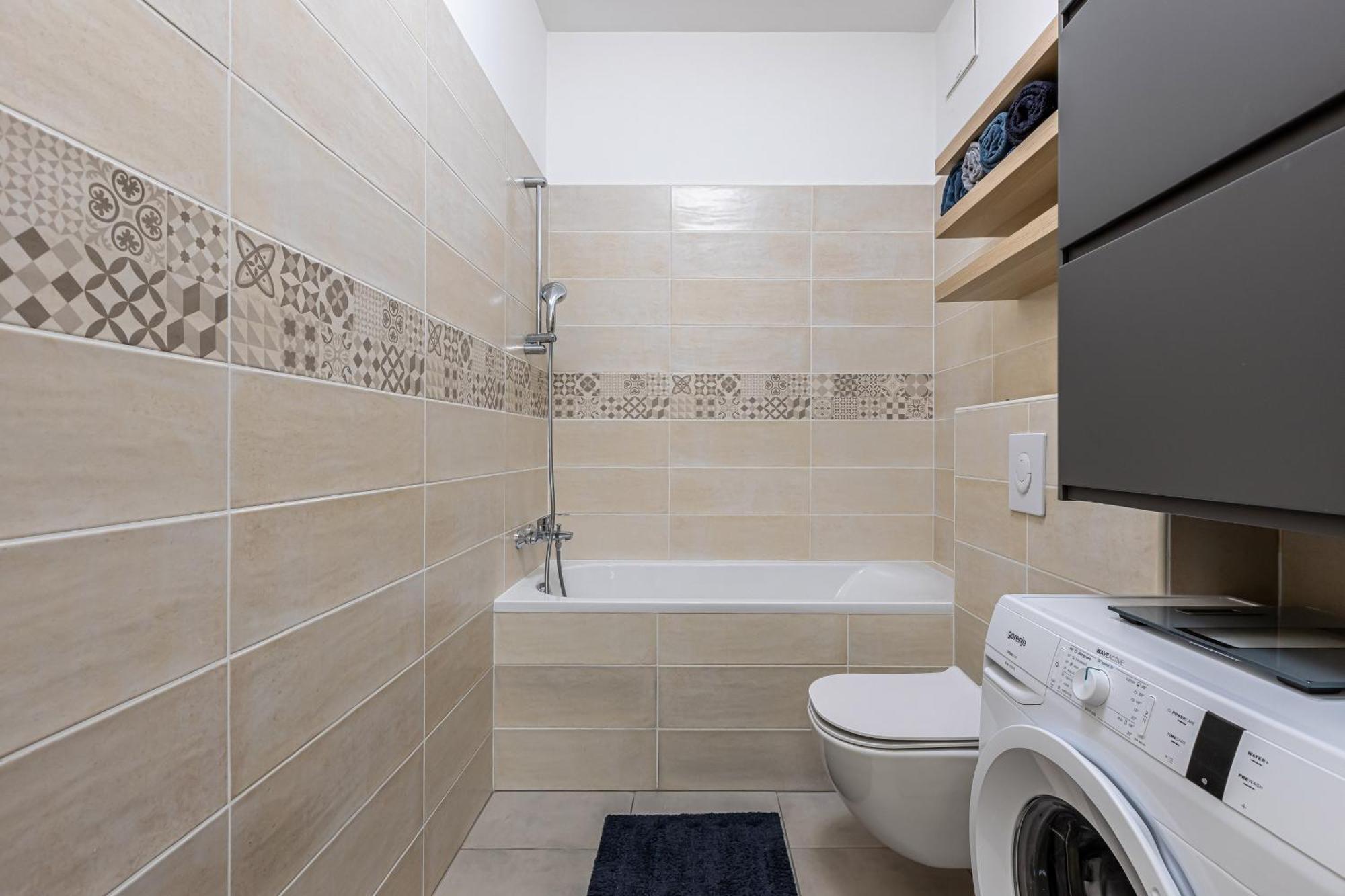 Apartment Bay Shore Flat