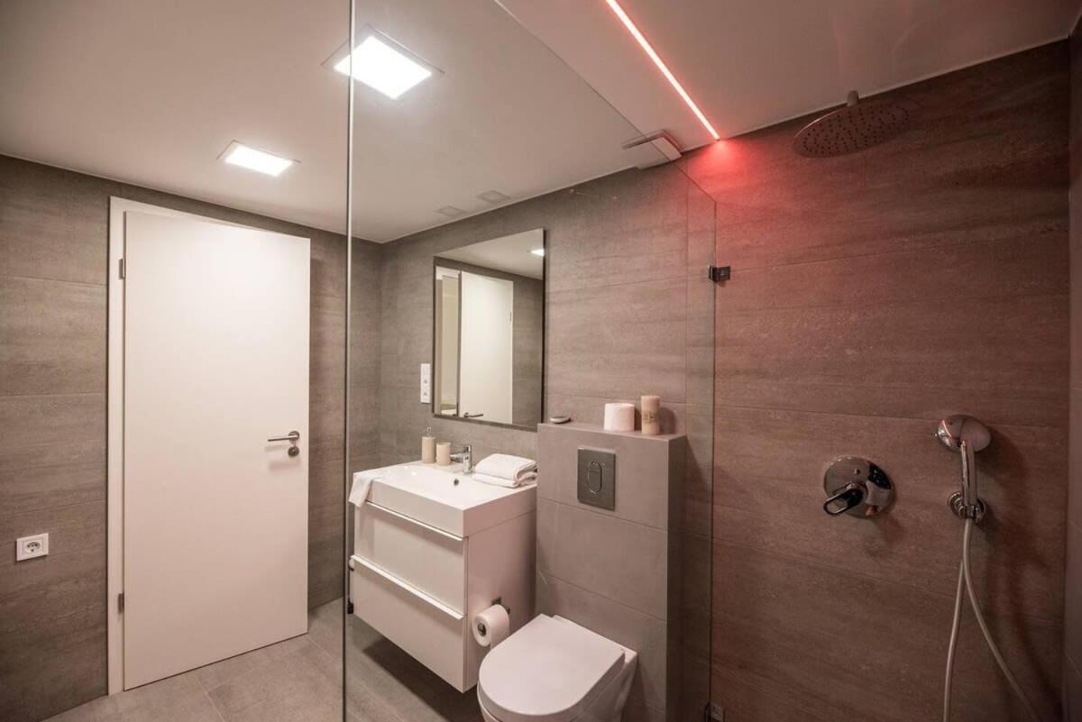 Lejlighed Renovated Design Close To The Danube *