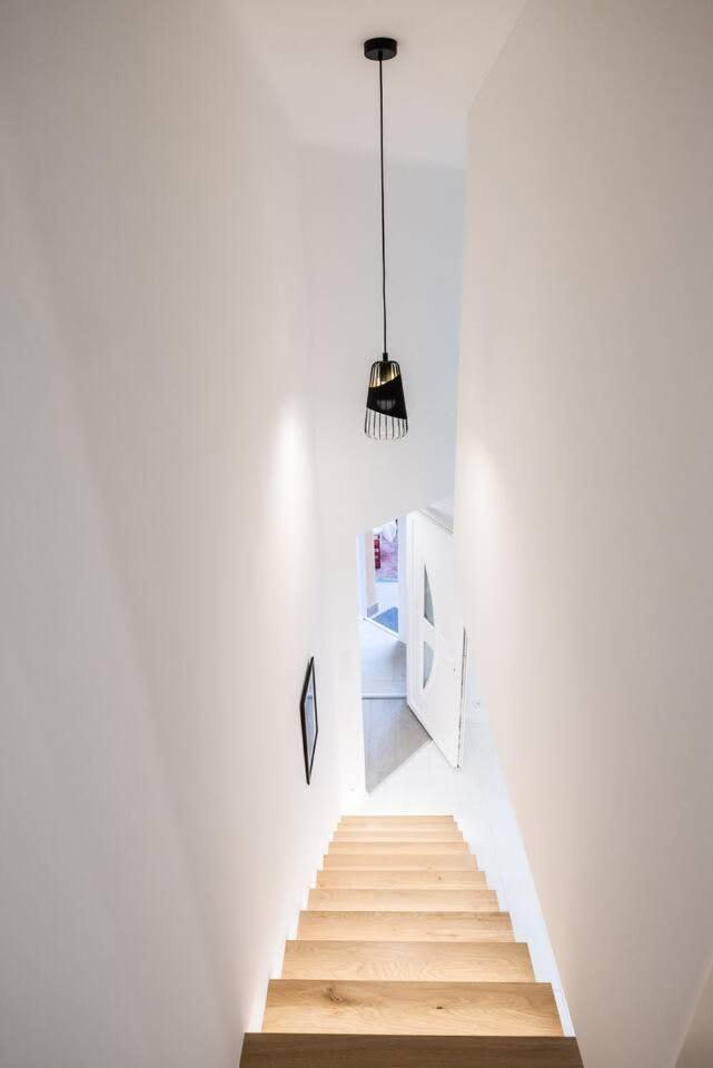 Renovated Design Close To The Danube *