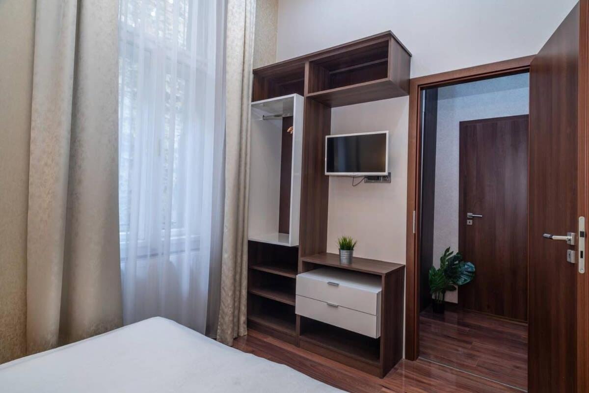 Luxy Design