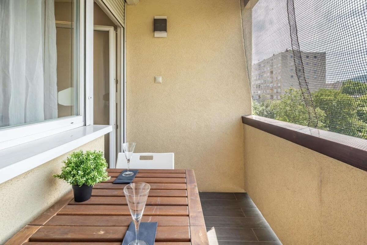 Lejlighed Cozy Quiet With A Balcony *
