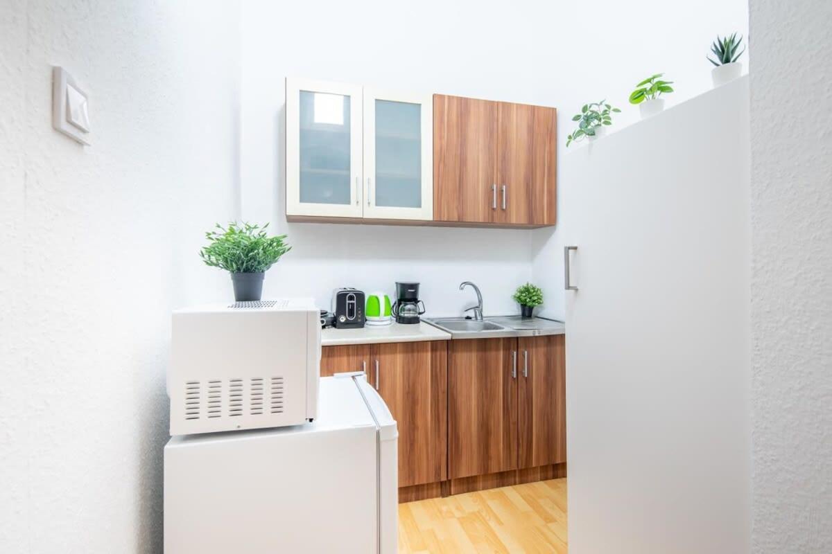 Very Convenient Flat *