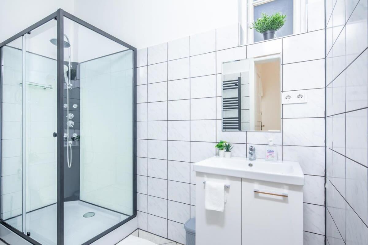 Very Convenient Flat