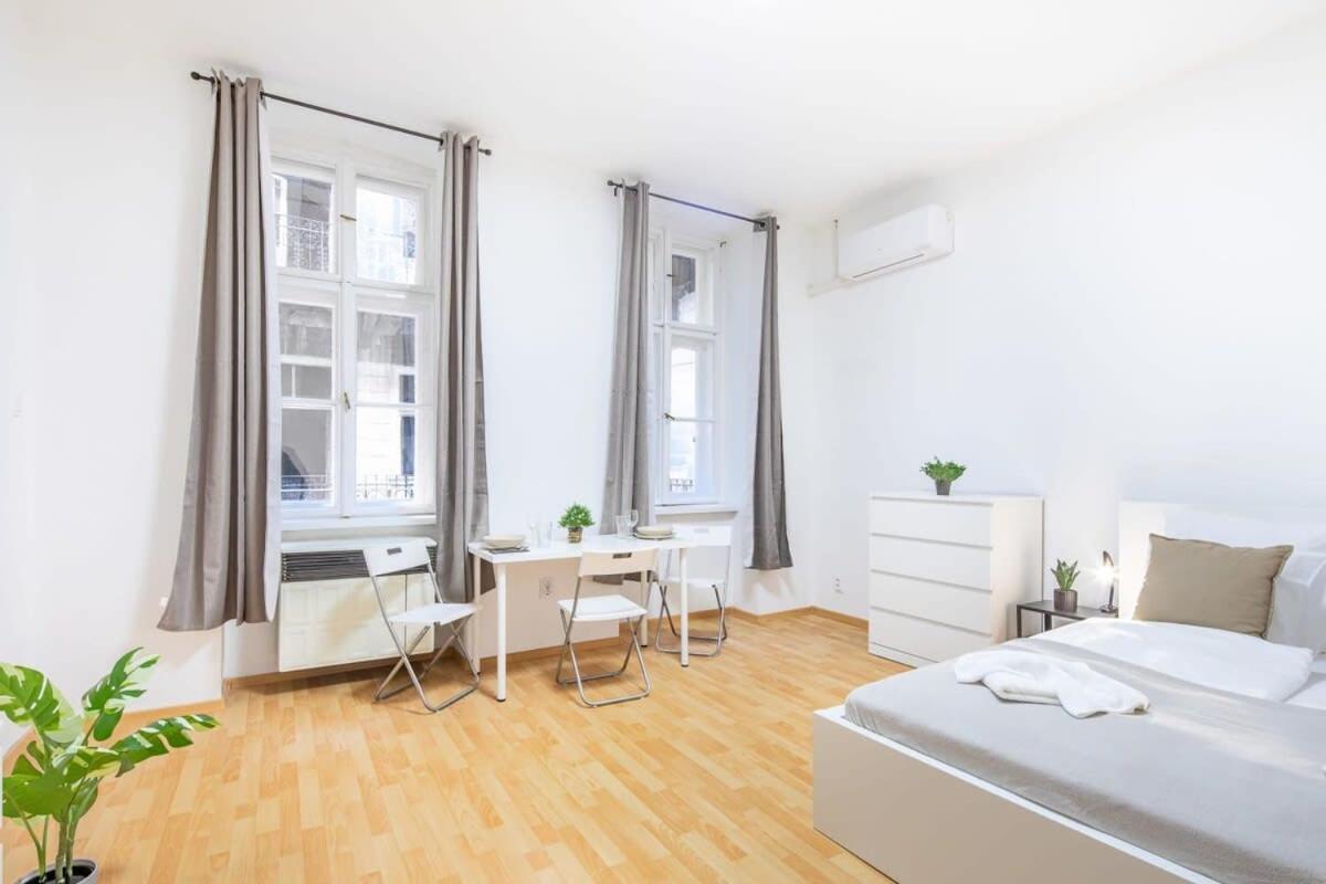 Very Convenient Flat Lägenhet Budapest