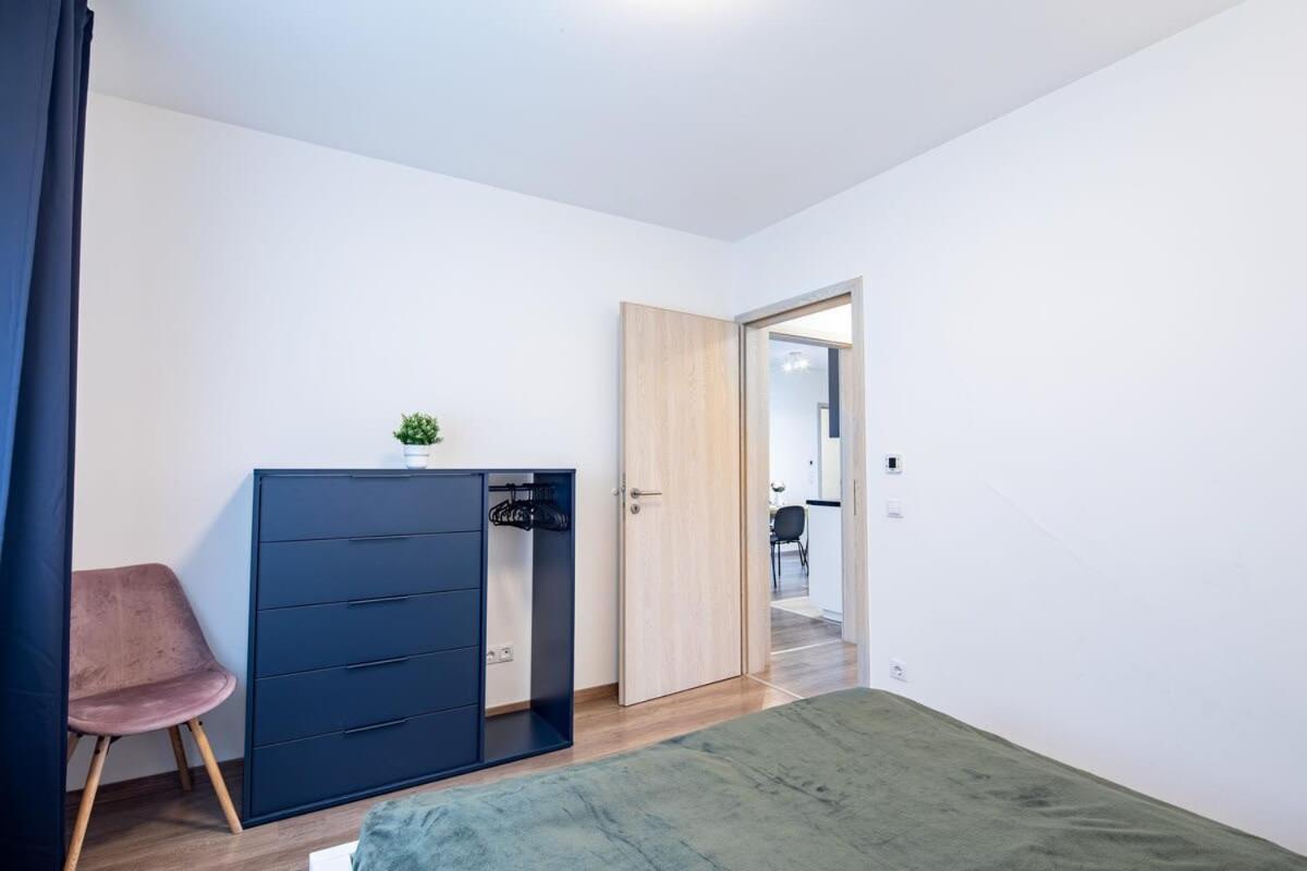 - Terrace - Modern Apartment *