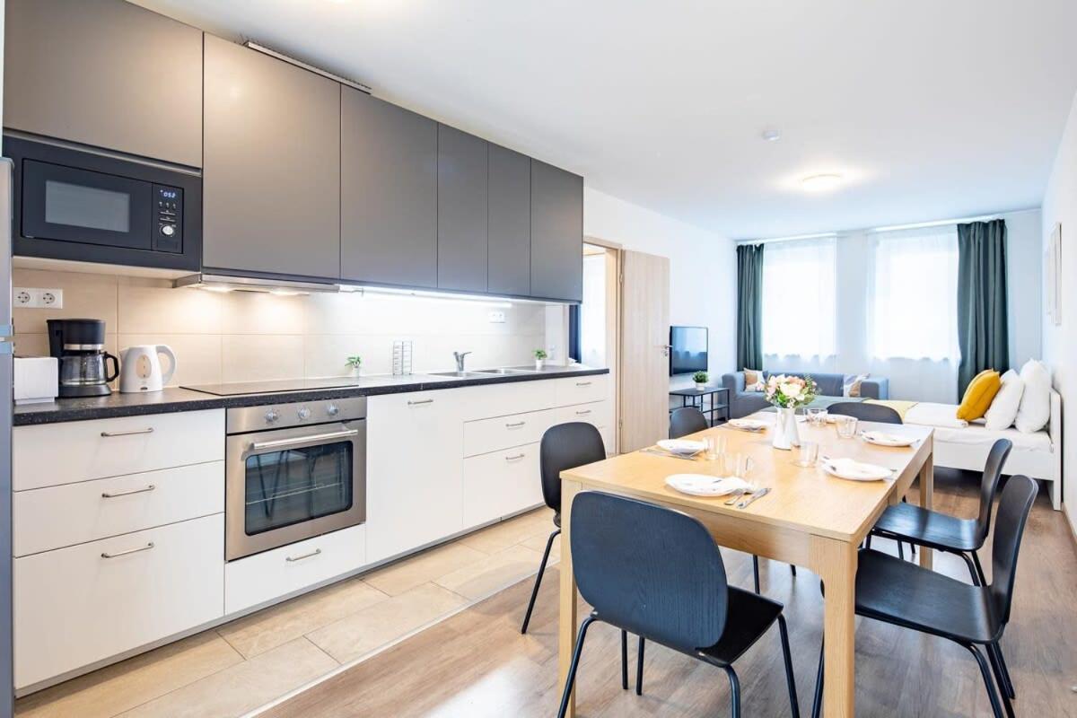 - Terrace - Modern Apartment *