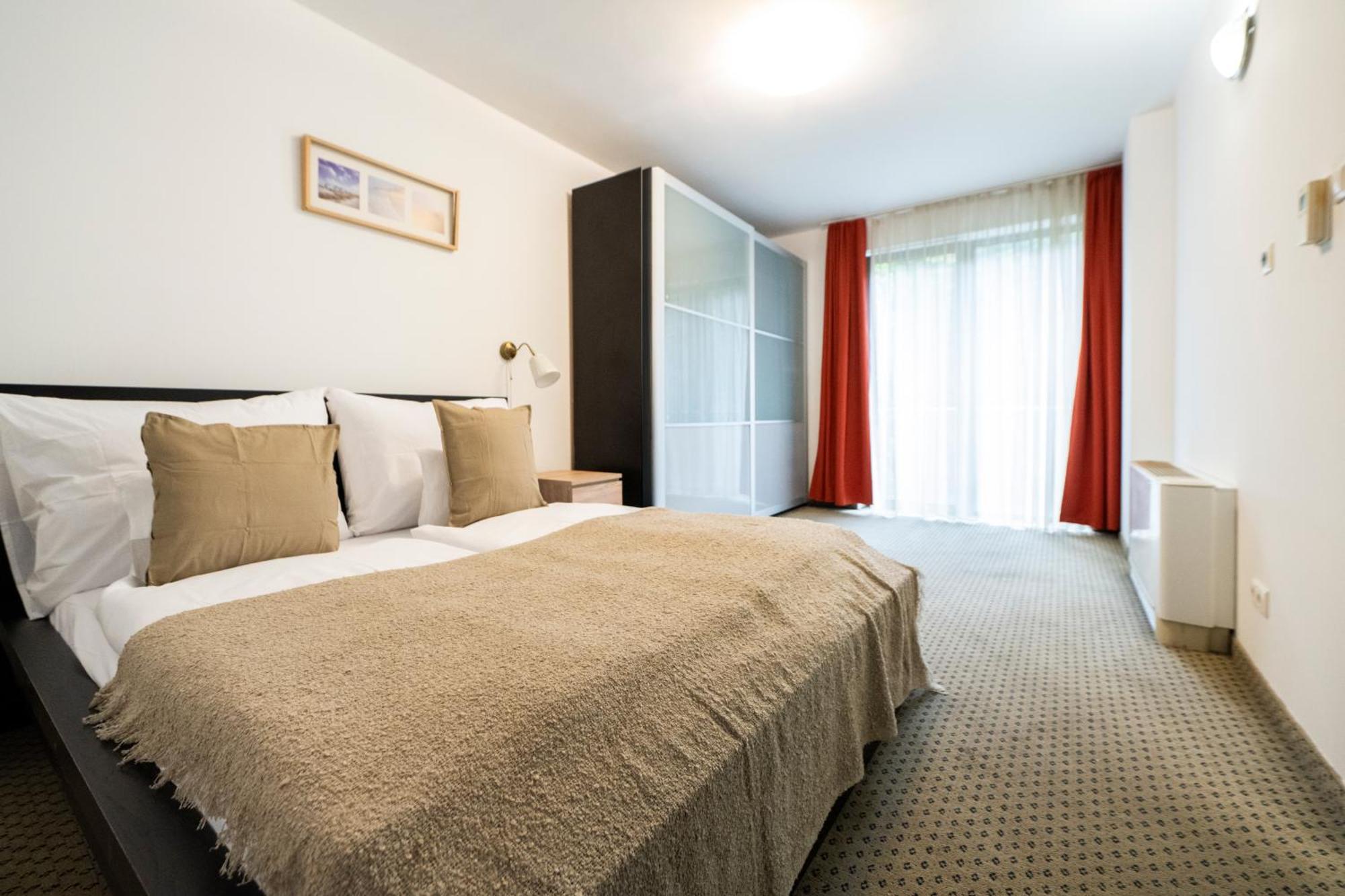 Swu Opera Apartment *