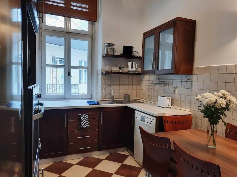 Andrassy - Kodaly Heritage Building Apartamento *