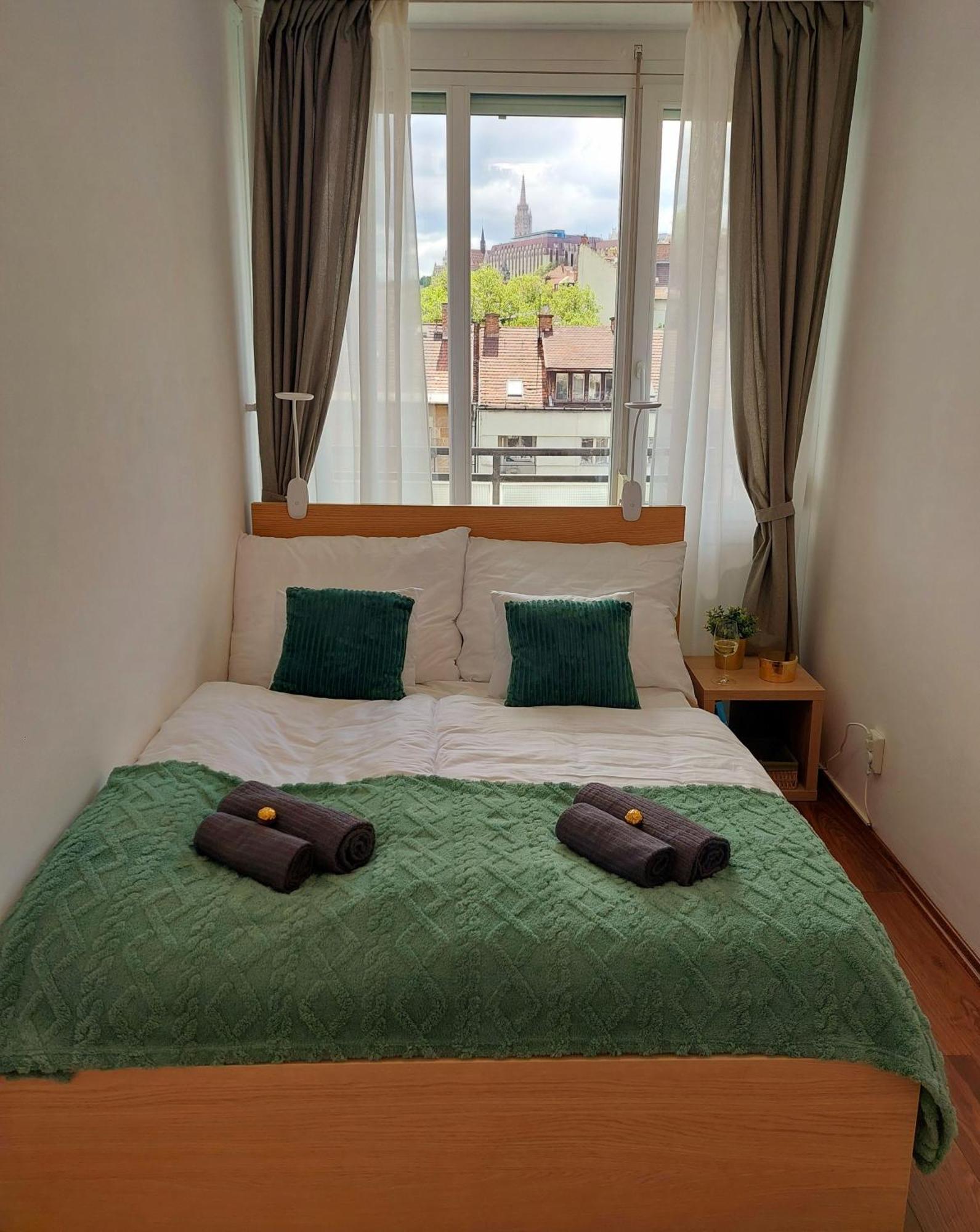 Andrew's Castle View * Budapest