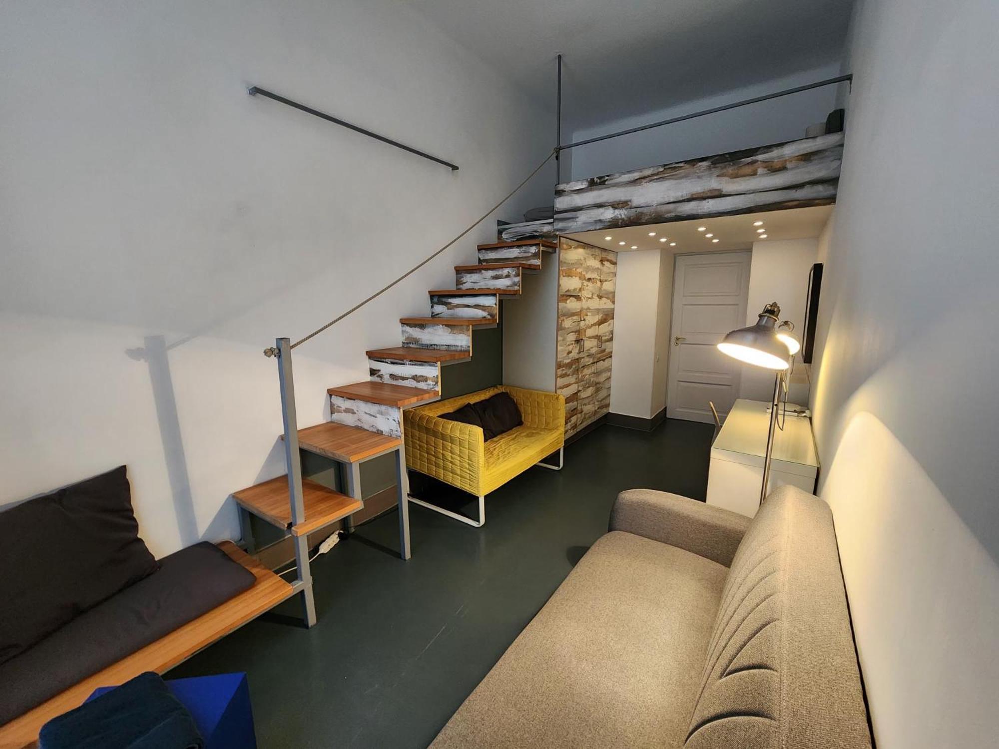 Apartment Modern Stylish 2 Bedroom *